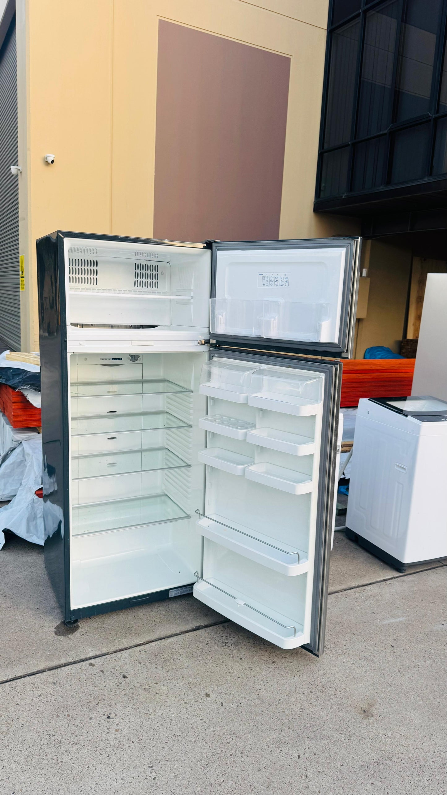 FISHER AND PAYKEL 441 LITRES FRIDGE FREEZER