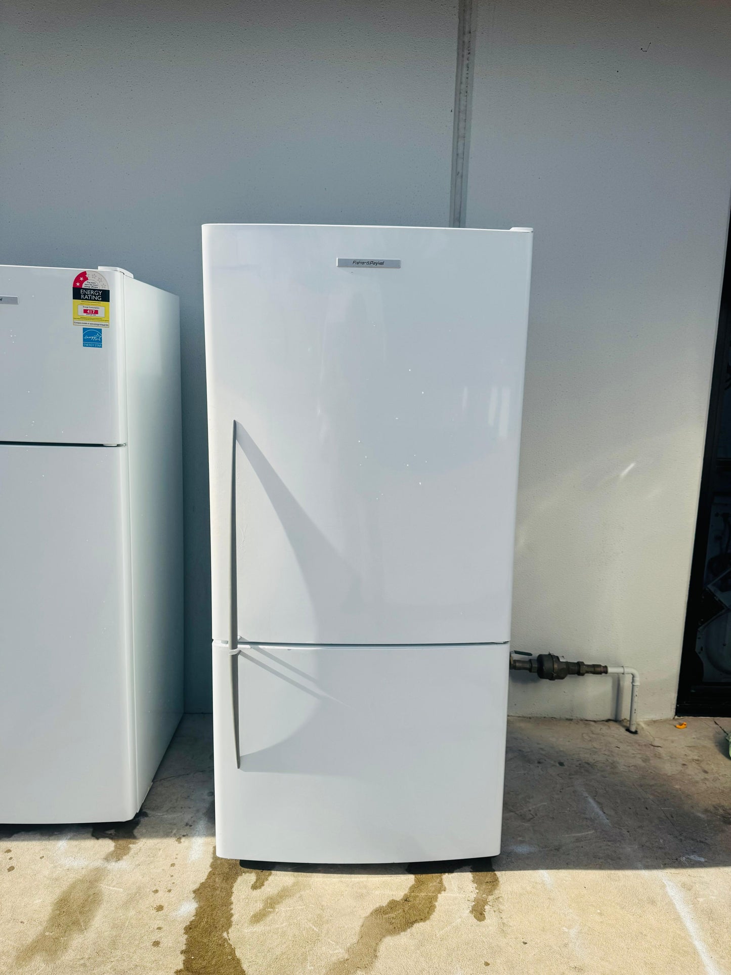 FISHER AND PAYKEL 519 LITRES FRIDGE FREEZER