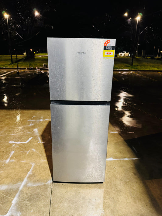 HISENSE 223 LITRES FRIDGE FREEZER