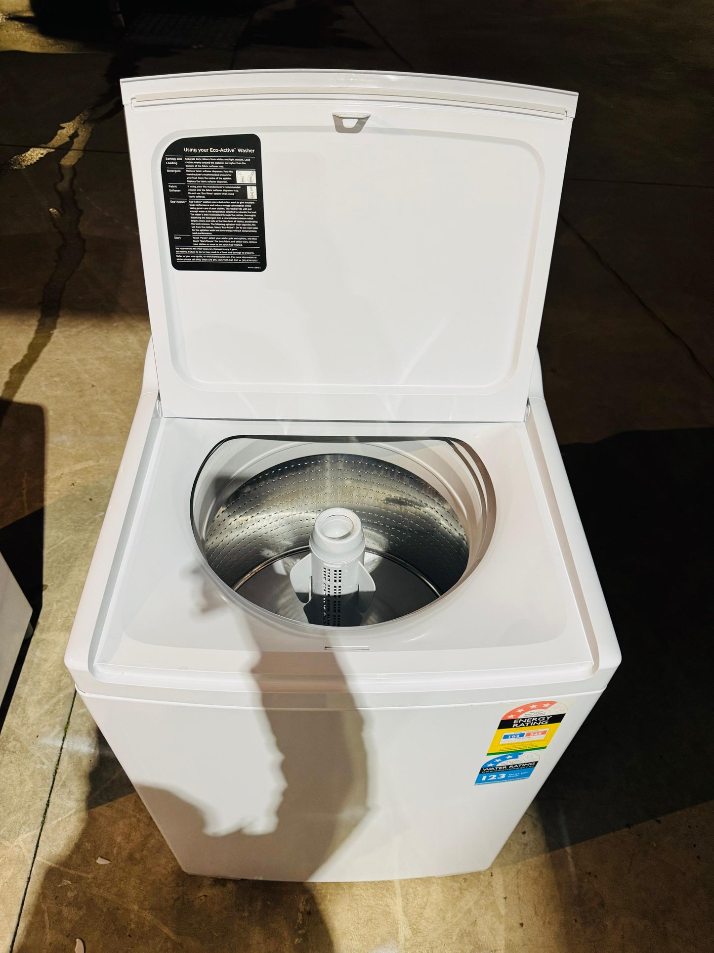 FISHER AND PAYKEL 10KGS FRONT LOADER WASHING MACHINE