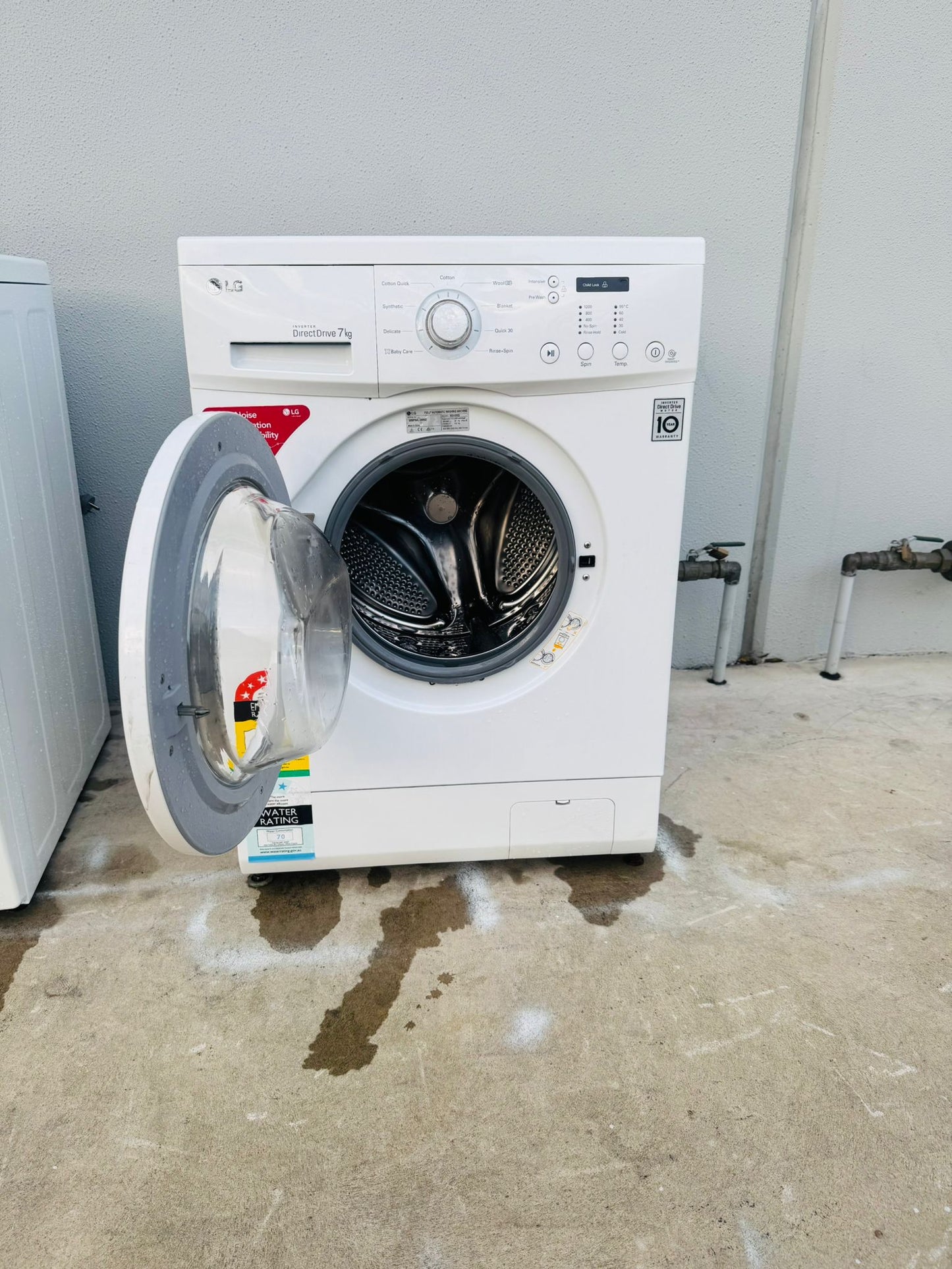 LG 7 KGS FRONT LOADER WASHING MACHINE
