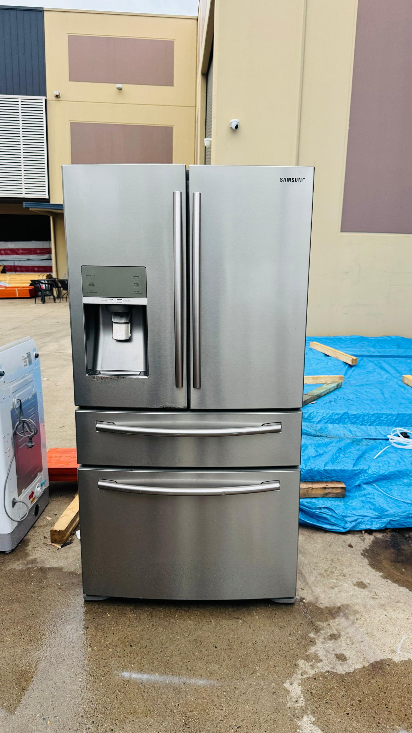 SAMSUNG 680 LITRES FRENCH DOOR FRIDGE FREEZER