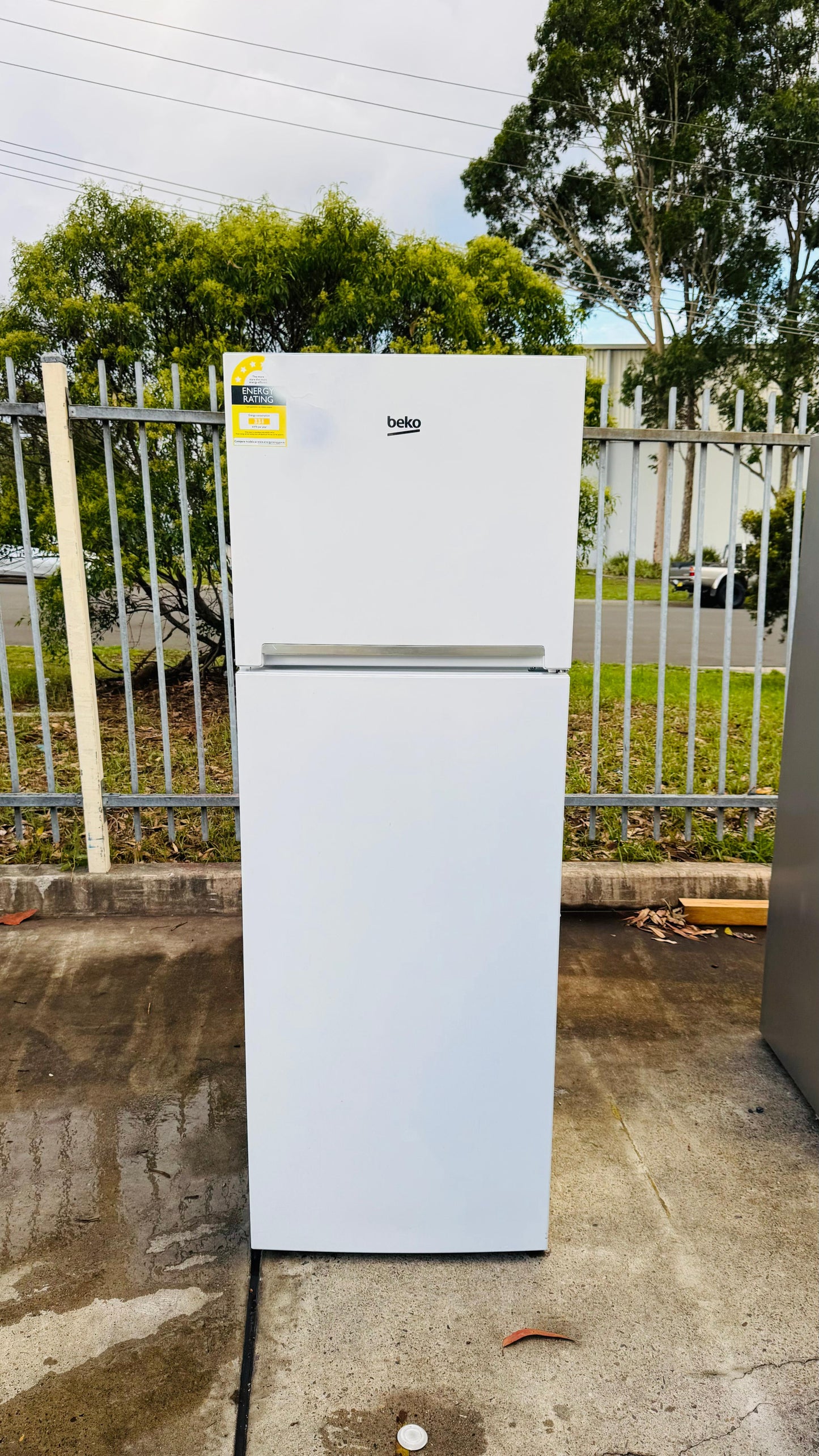 BEKO 347 LITRES FRIDGE FREEZER