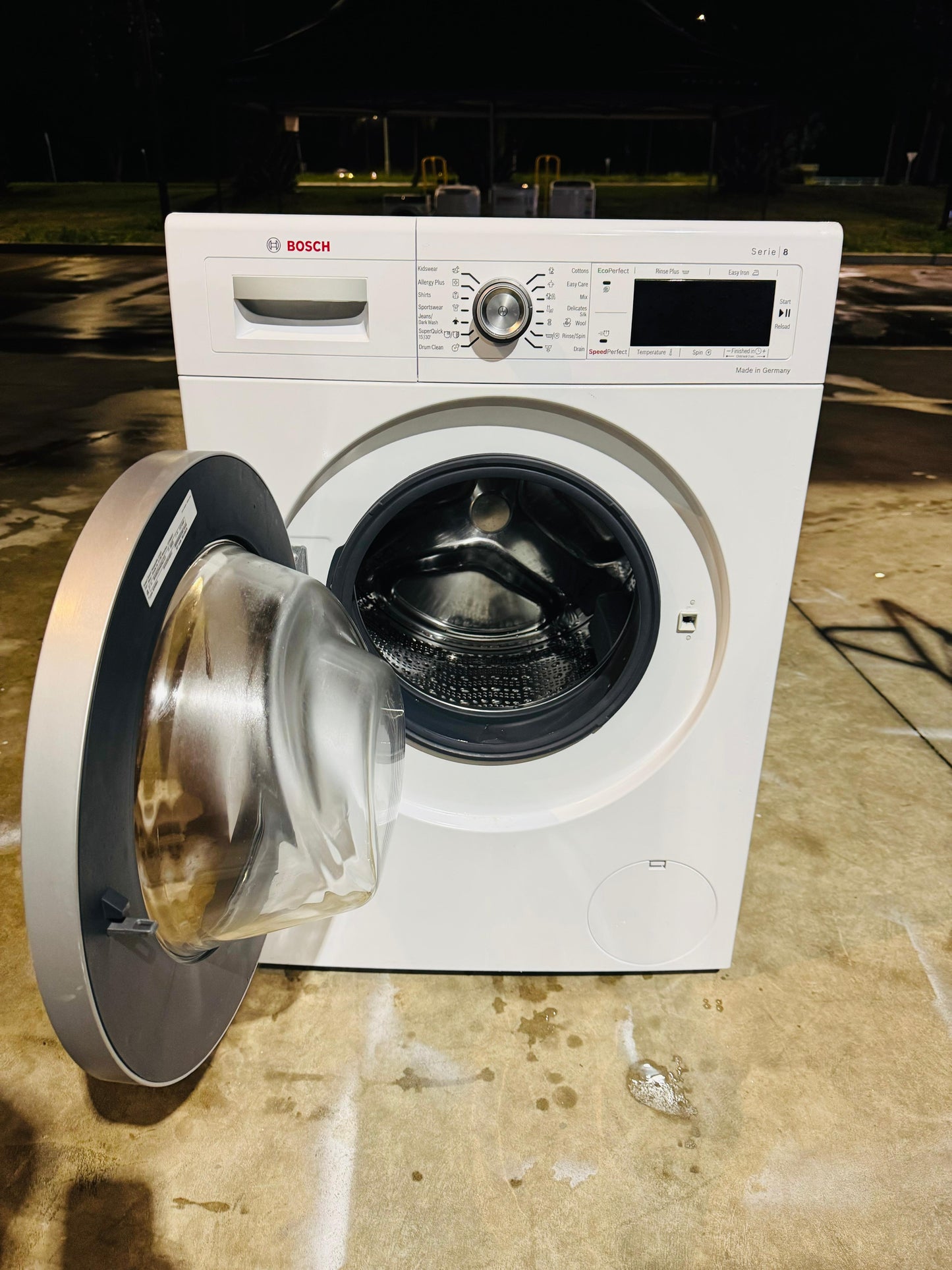 BOSCH 8KGS FRONT LOADER WASHING MACHINE SERIES 8