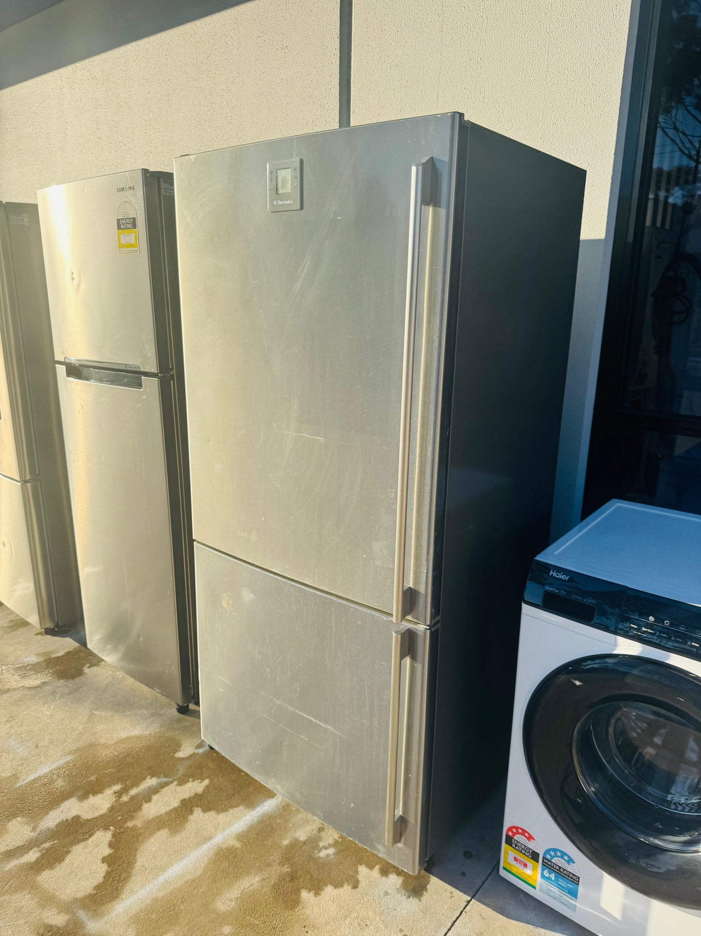 ELECTROLUX 510 LITRES FRIDGE FREEZER