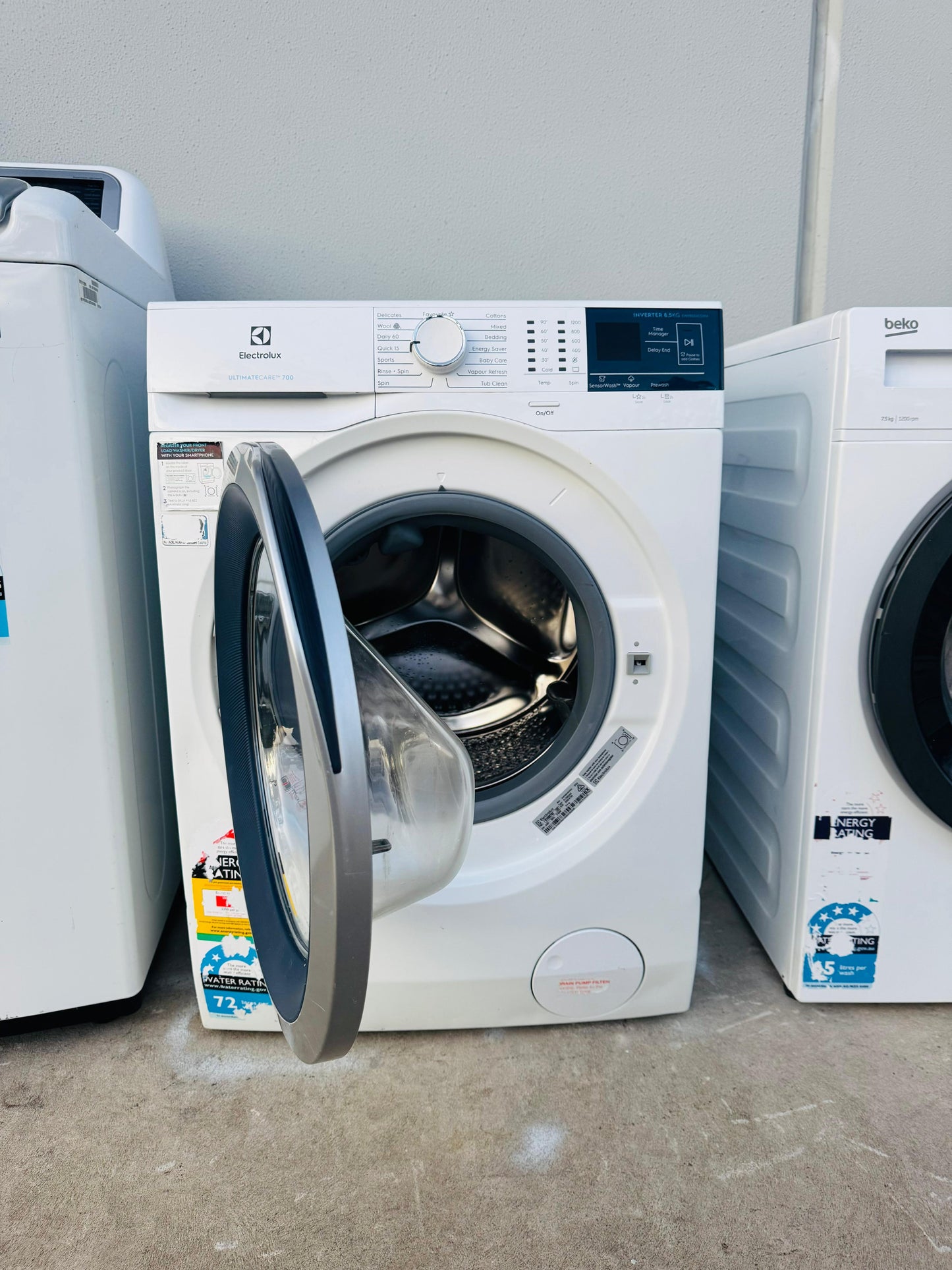 ELECTROLUX 8.5KGS FRONT LOADER WASHING MACHINE