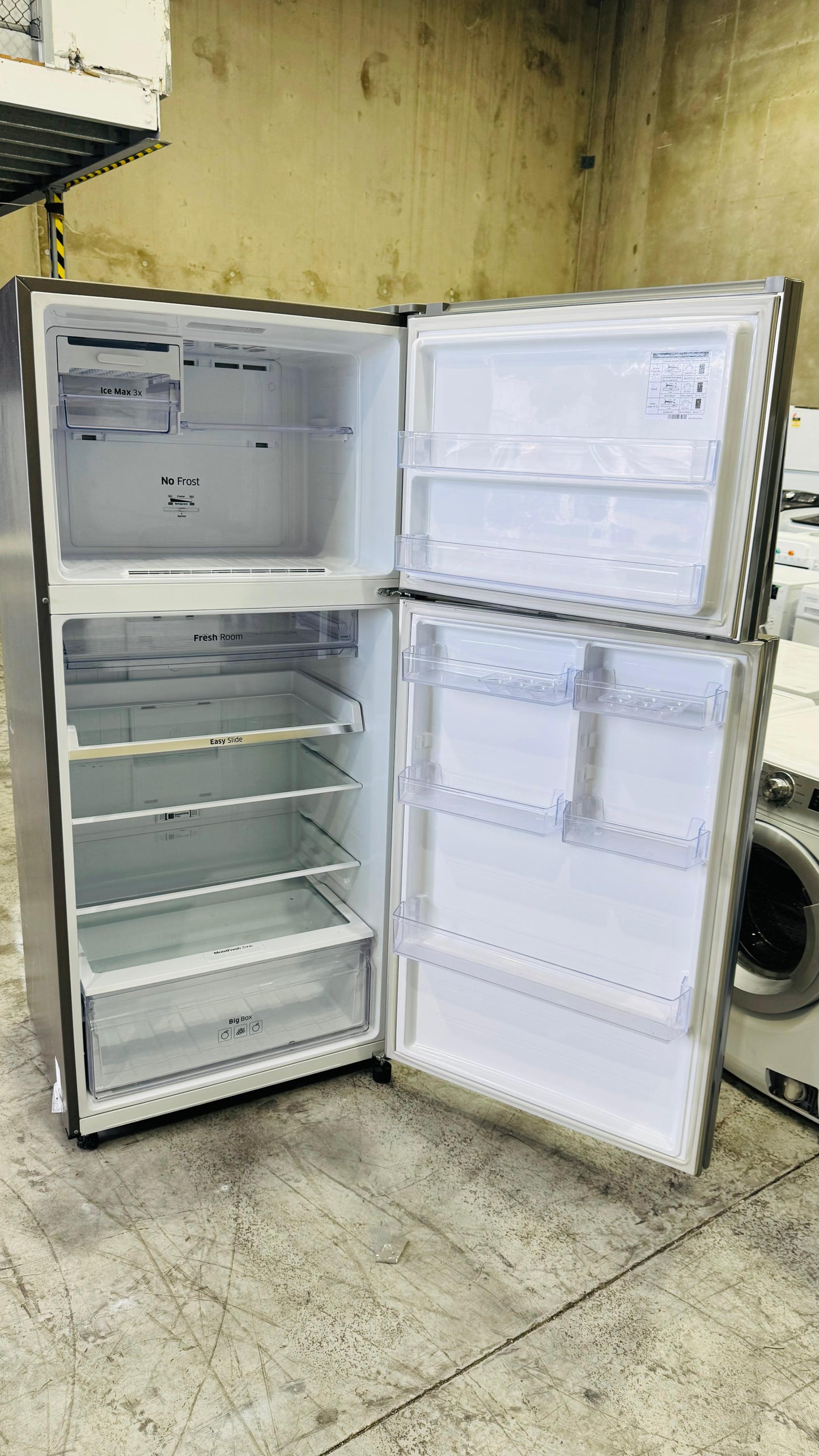 SAMSUNG 527 LITRES FRIDGE FREEZER