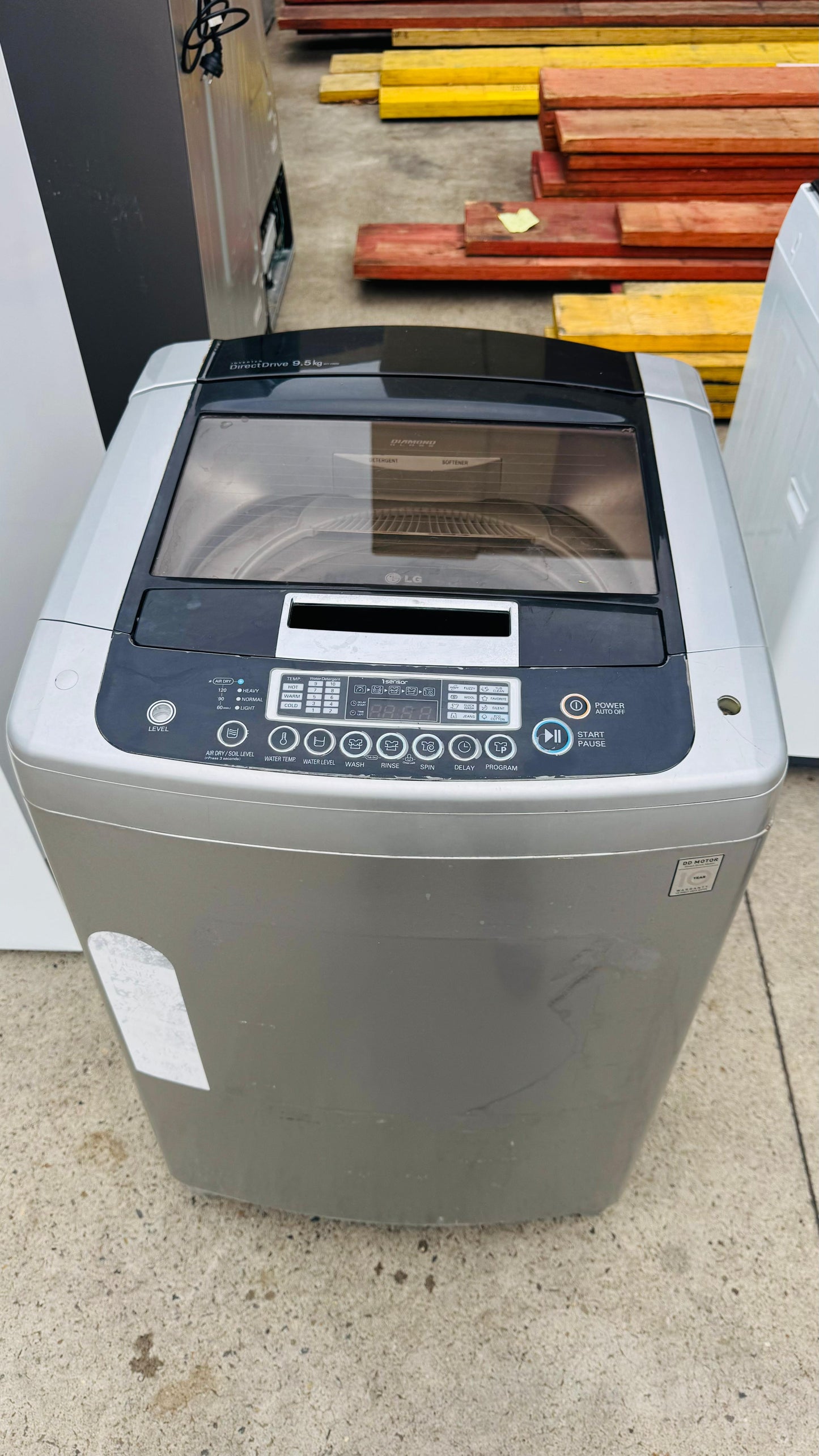 LG 9.5KGS TOP LOADER WASHING MACHINE
