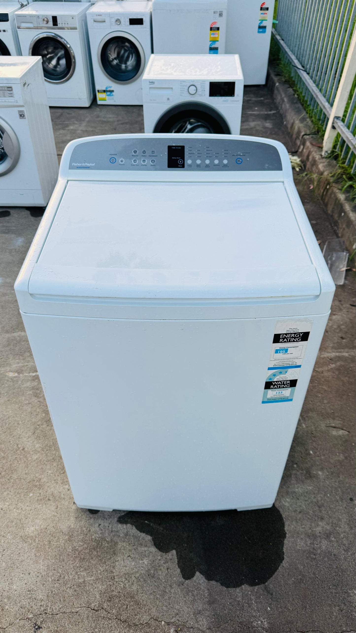 FISHER AND PAYKEL 10KGS  TOP LOADER WASHING MACHINE