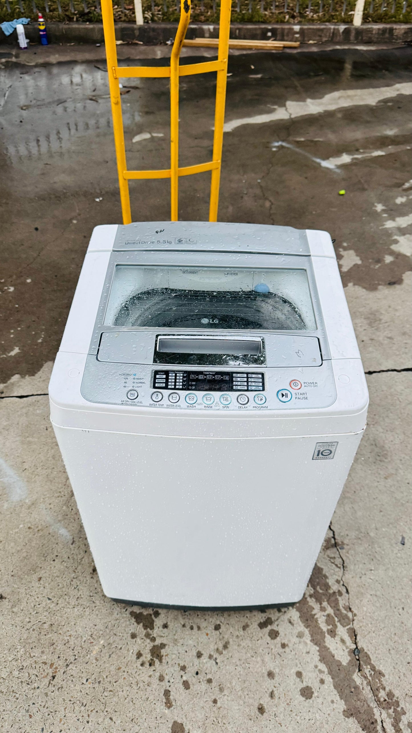 LG 5.5KGS TOP LOADER WASHING MACHINE