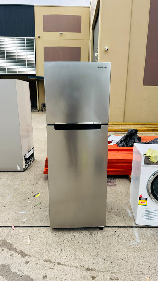 SAMSUNG 343 LITRES FRIDGE FREEZER