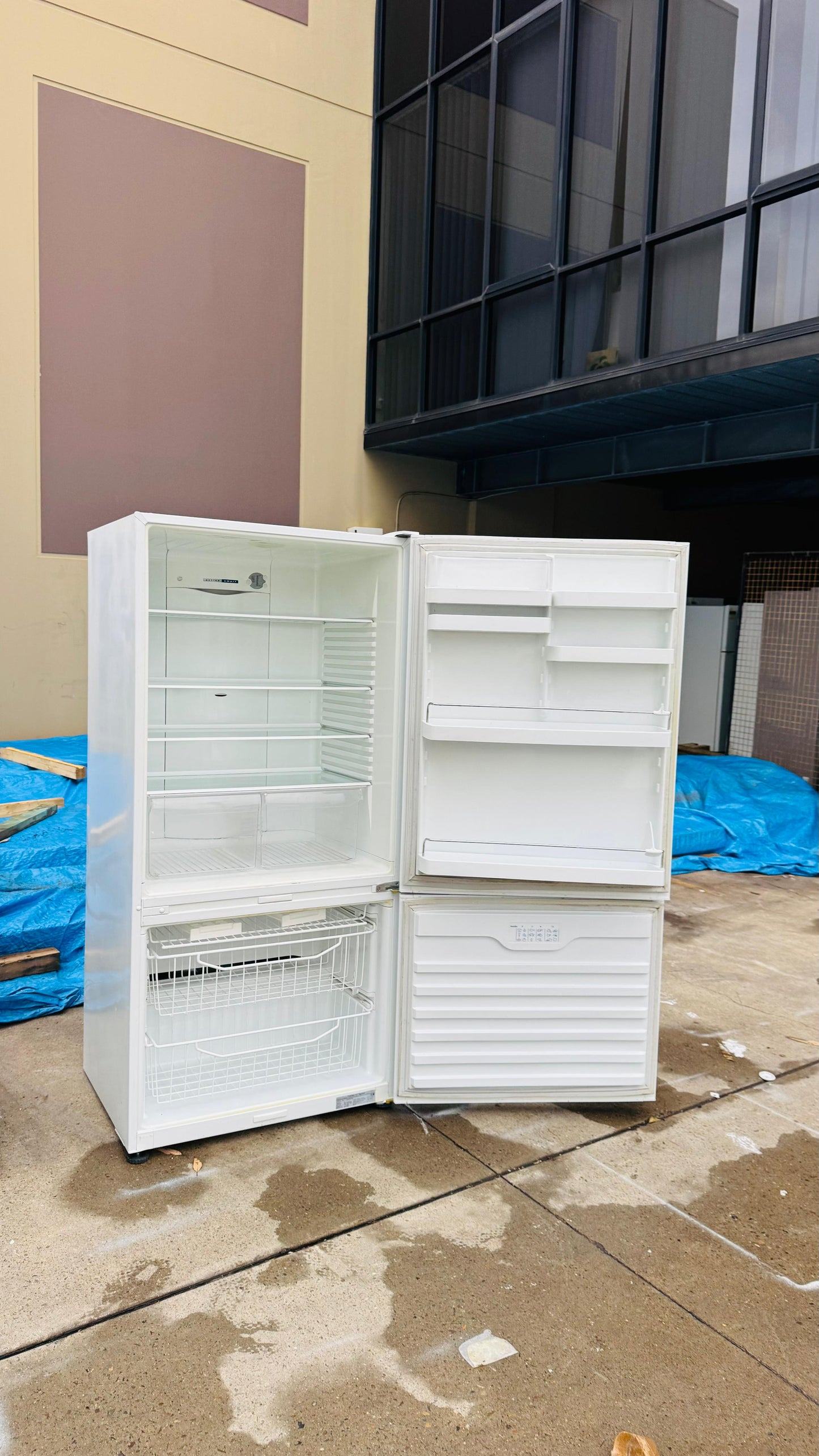 FISHER AND PAYKEL 519 LITRES FRIDGE FREEZER