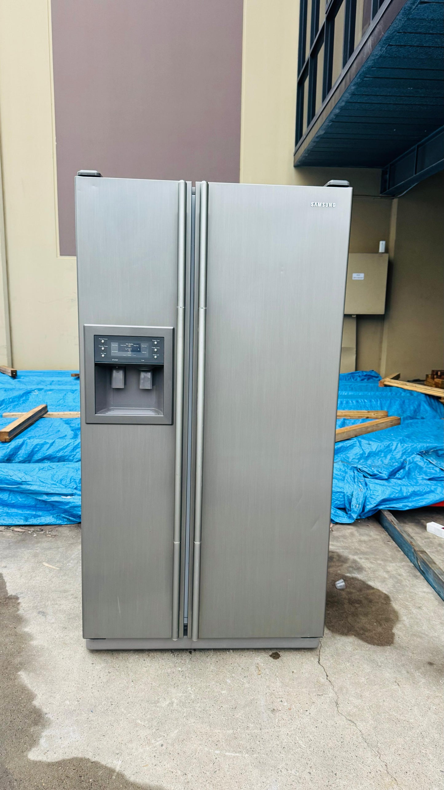 SAMSUNG SIDE BY SIDE 618 LITRES FRIDGE FREEZER