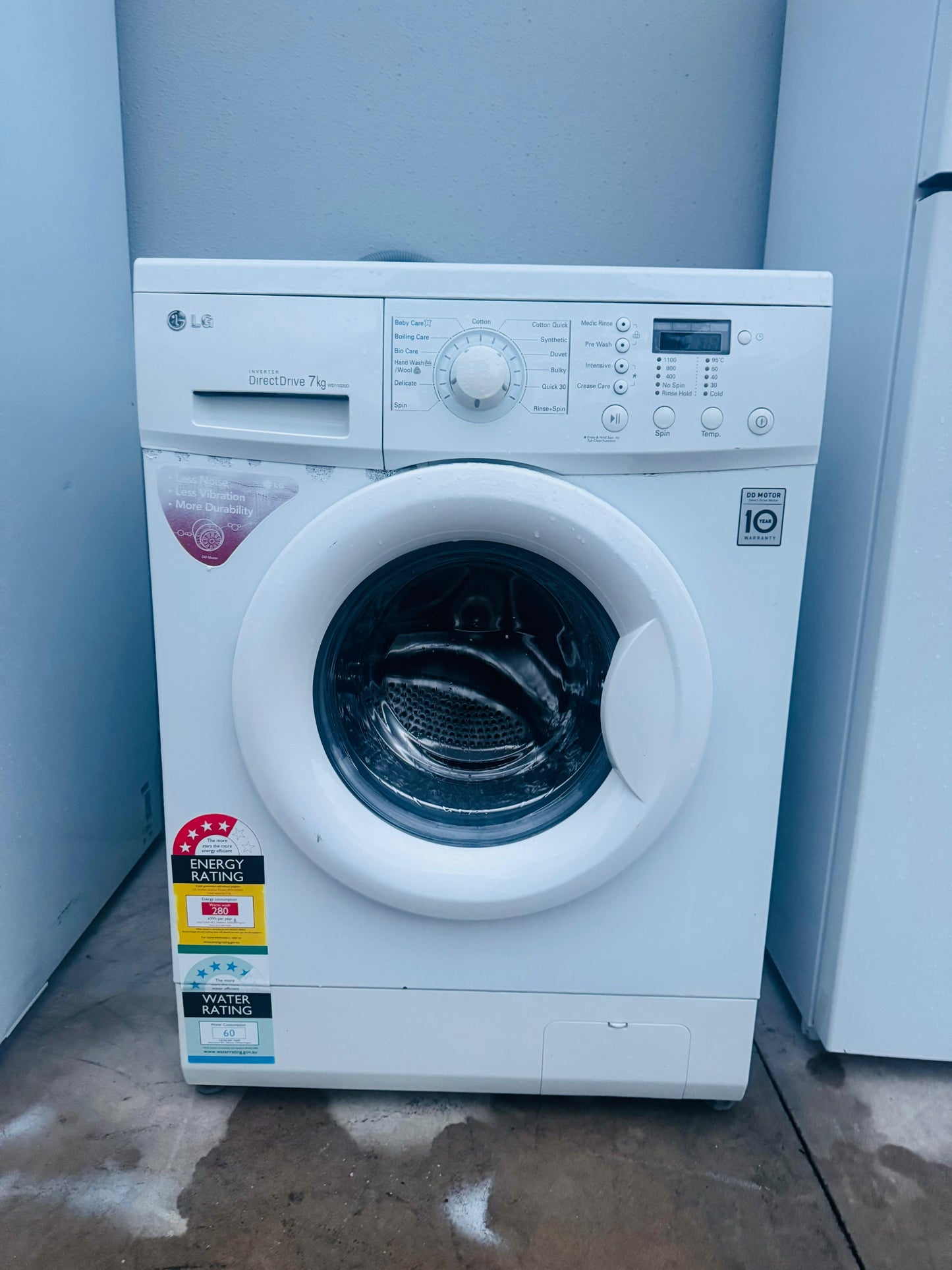 LG 7KGS FRONT LOADER WASHING MACHINE