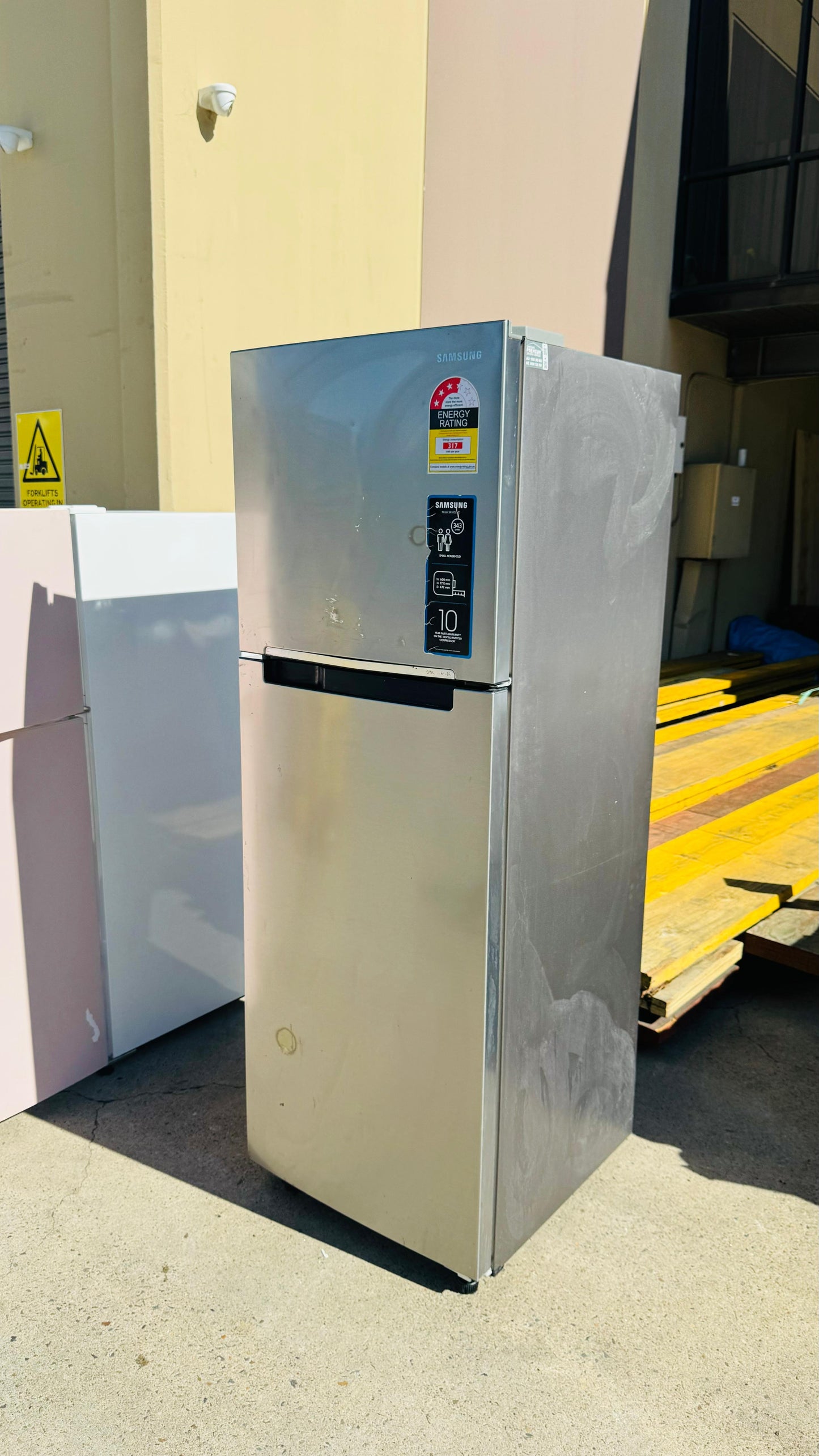 SAMSUNG 343 LITRES FRIDGE FREEZER