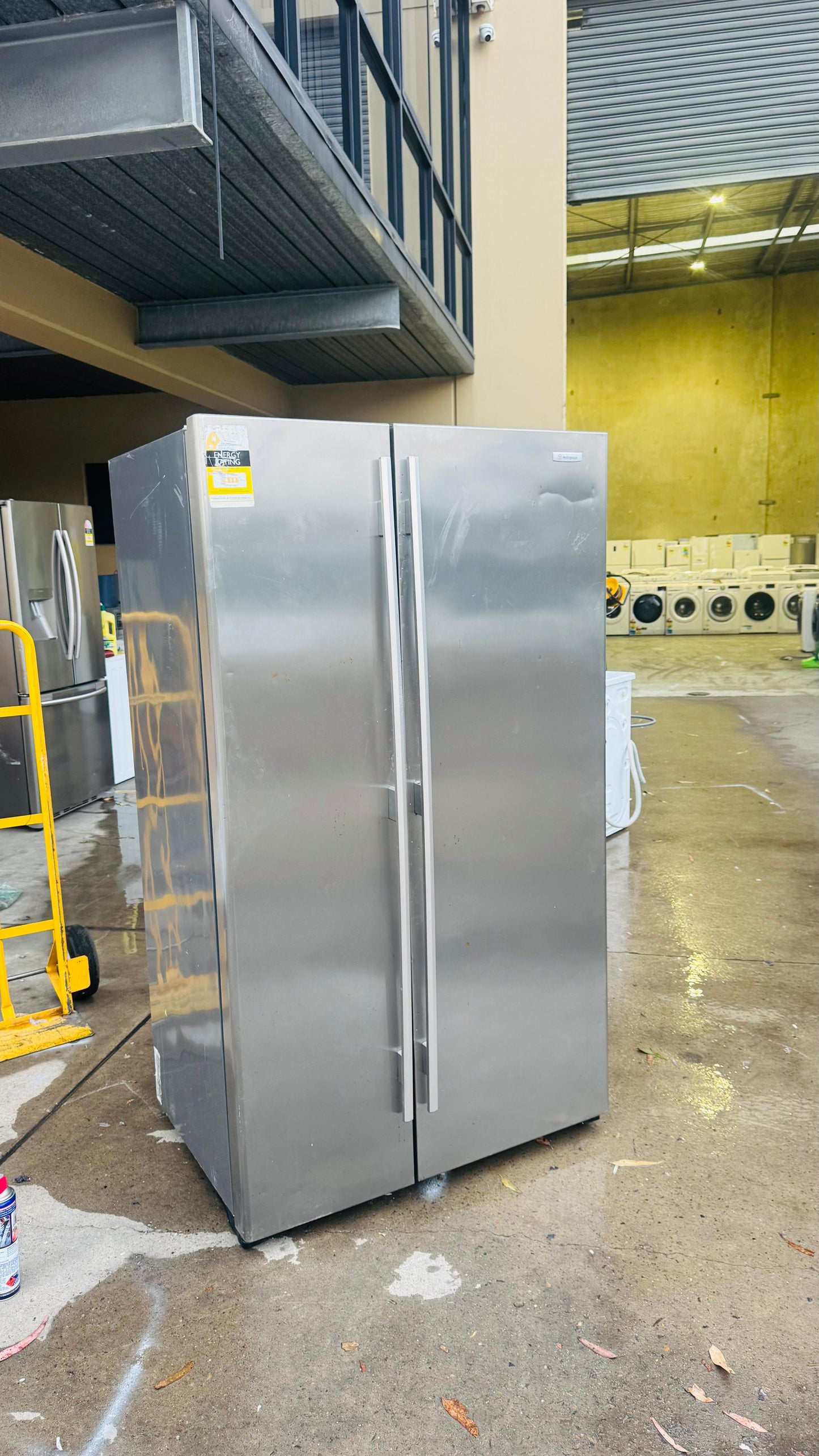 WESTINGHOUSE SIDE BY SIDE 700 LITRES FRIDGE FREEZER