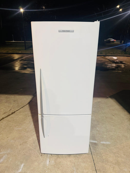 FISHER AND PAYKEL 442 LITRES FRIDGE FREEZER