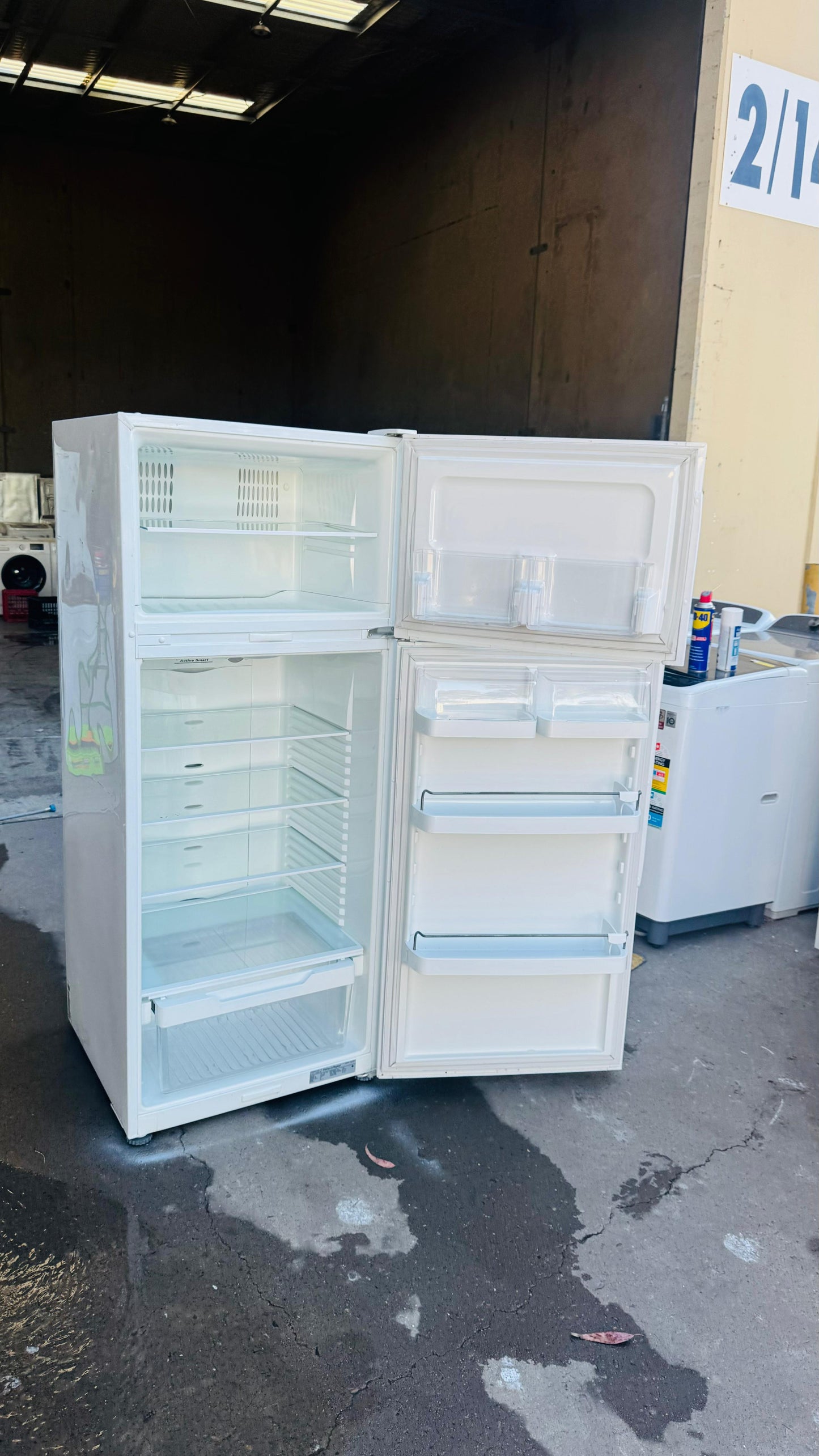 FISHER AND PAYKEL 380 LITRES FRIDGE FREEZER