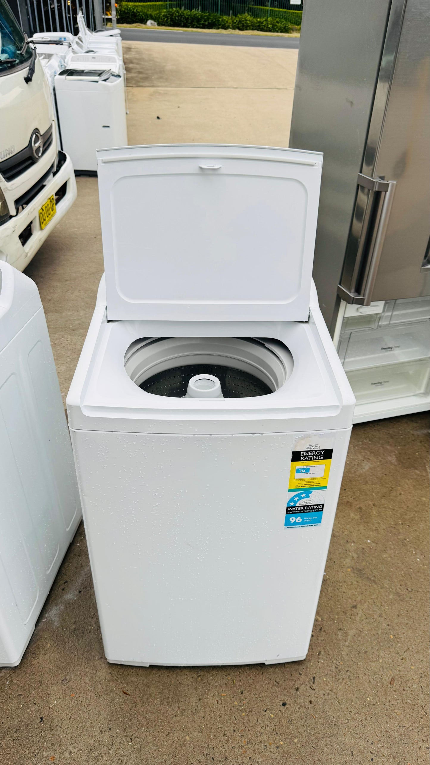 FISHER AND PAYKEL 8.5KGS TOP LOADER WASHING MACHINE