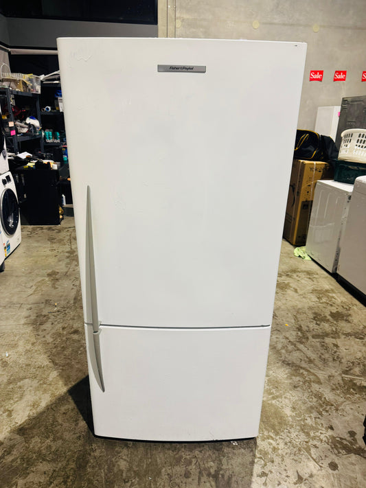 FISHER AND PAYKEL 519 LITRES FRIDGE FREEZER