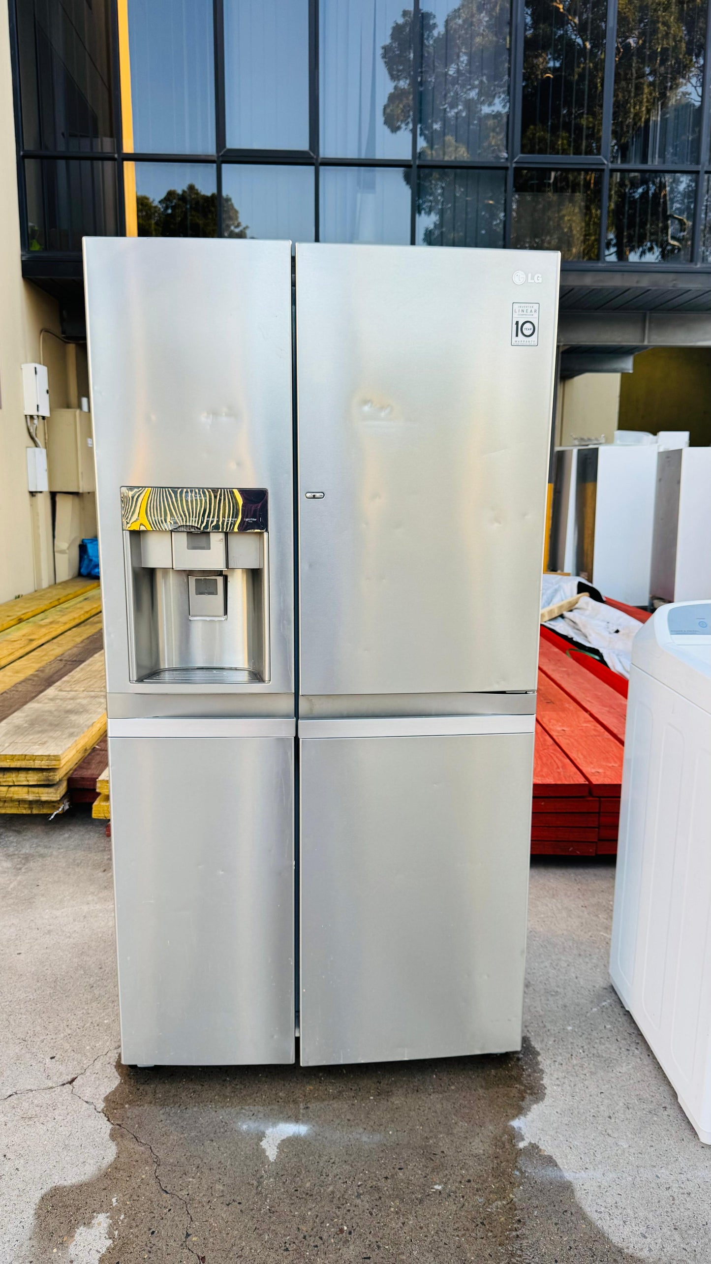 LG SIDE BY SIDE 661 LITRES FRIDGE FREEZER