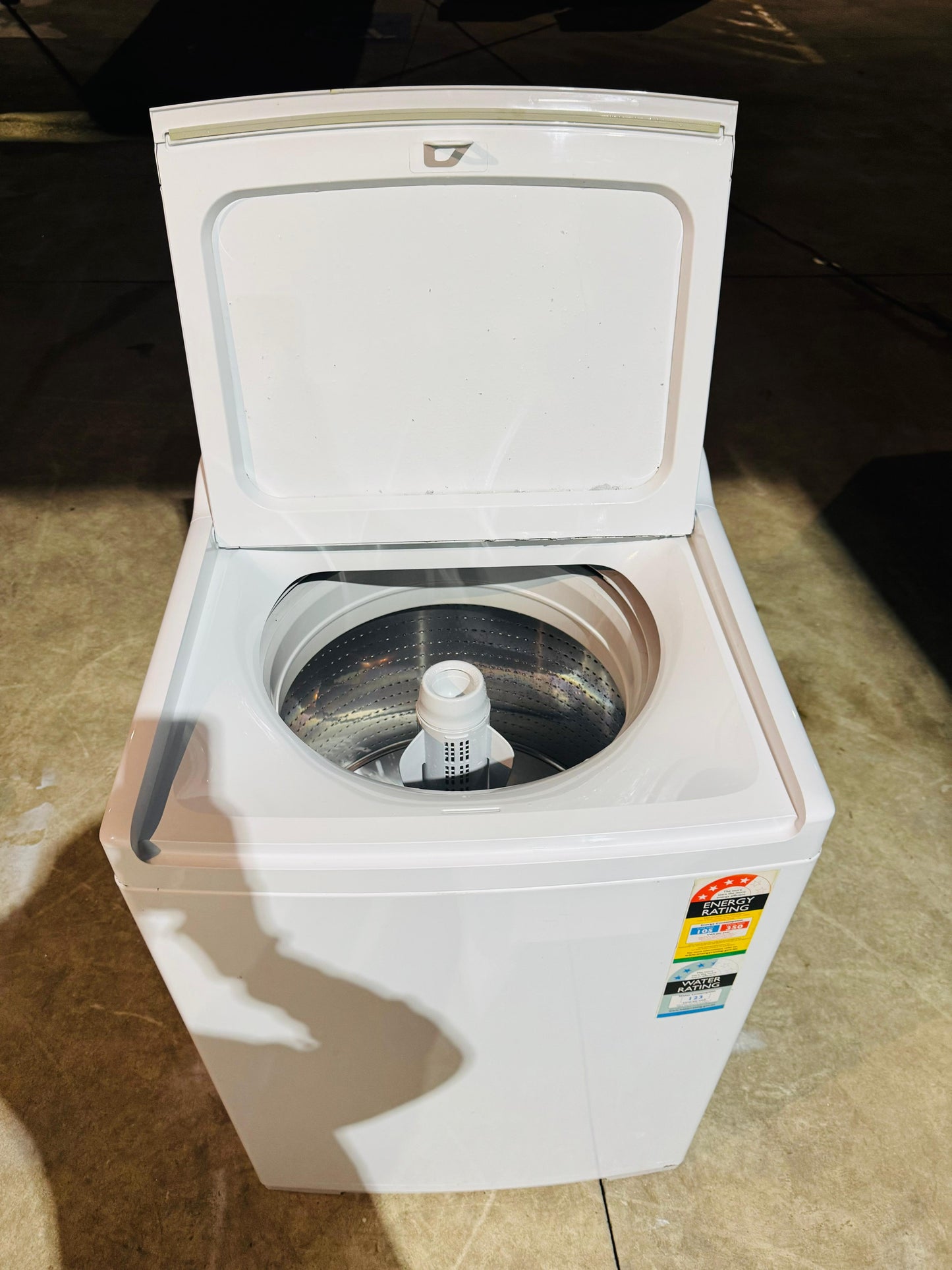 FISHER AND PAYKEL 10 KGS TOP LOADER WASHING MACHINE