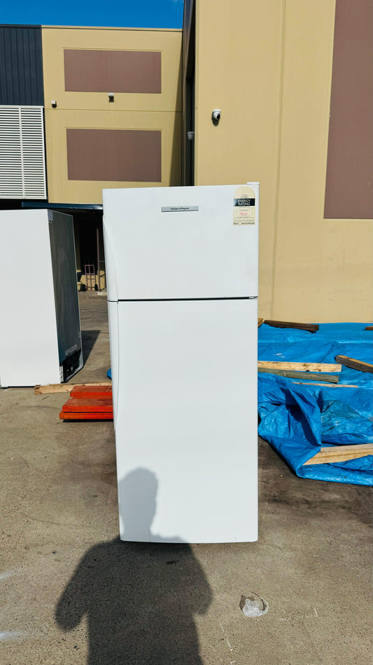 FISHER AND PAYKEL 380 LITRES FRIDGE FREEZER
