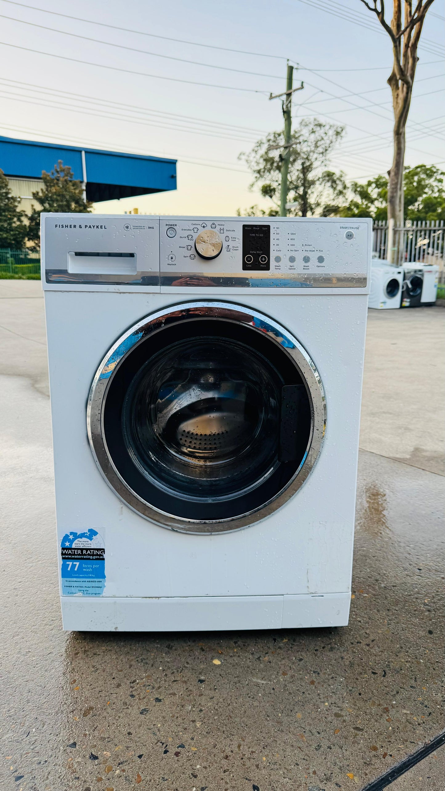 FISHER AND PAYKEL 9KGS FRONT LOADER WASHING MACHINE