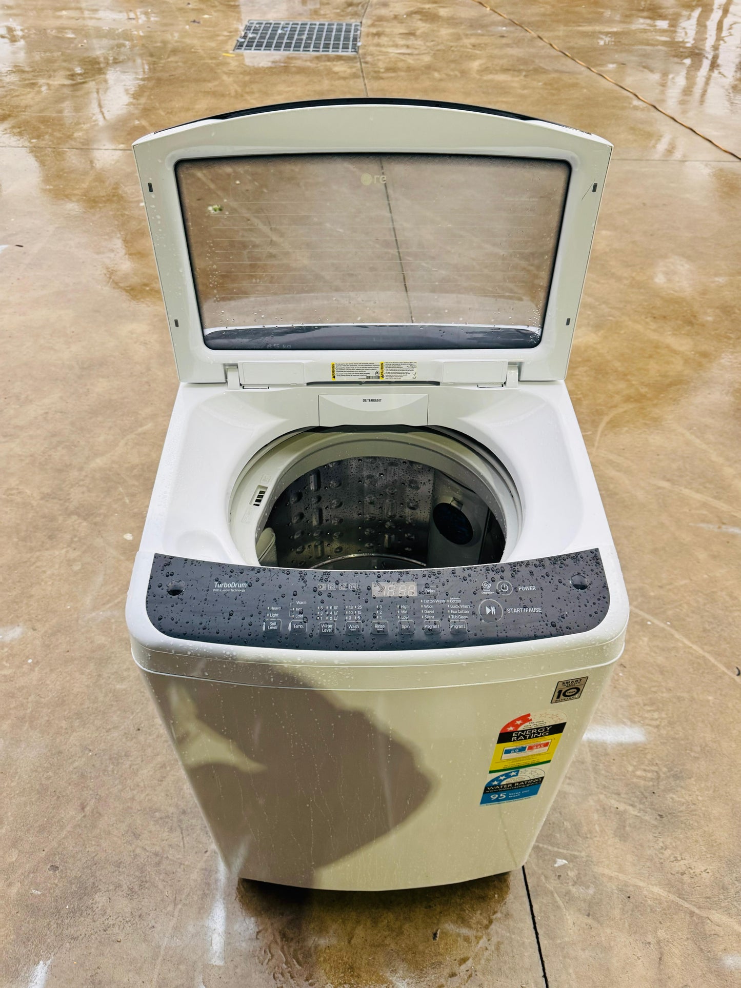 LG 6.5KGS TOP LOADER WASHING MACHINE