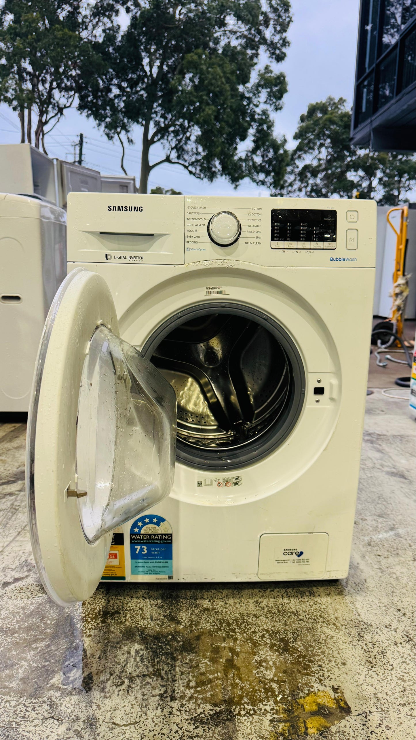 SAMSUNG 8.5KGS FRONT LOADER WASHING MACHINE