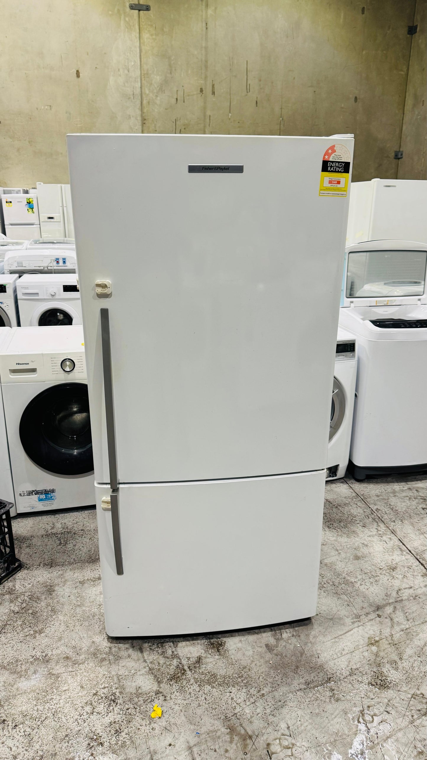 FISHER AND PAYKEL 522 LITRES FRIDGE FREEZER