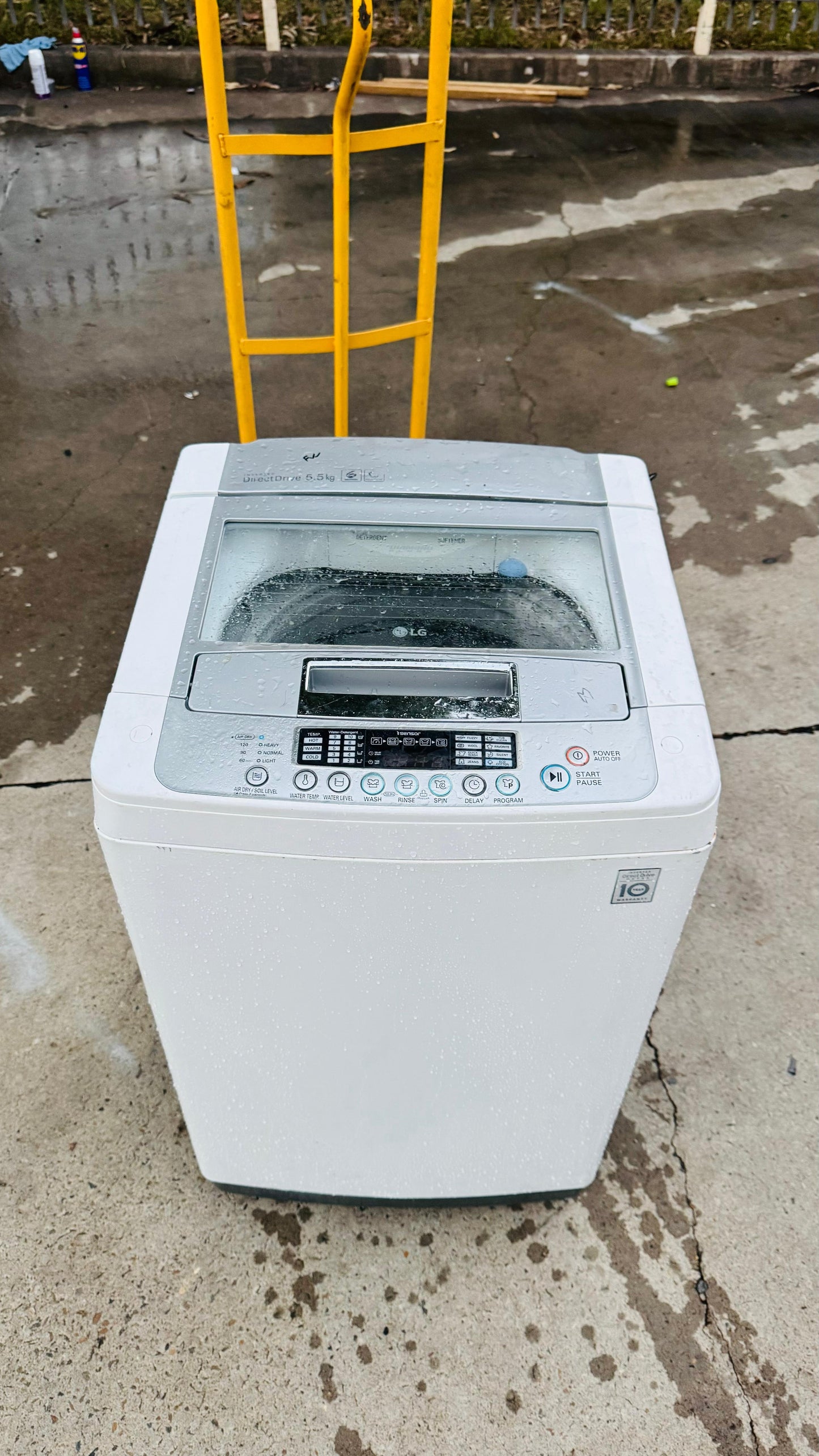 LG 5.5KGS TOP LOADER WASHING MACHINE