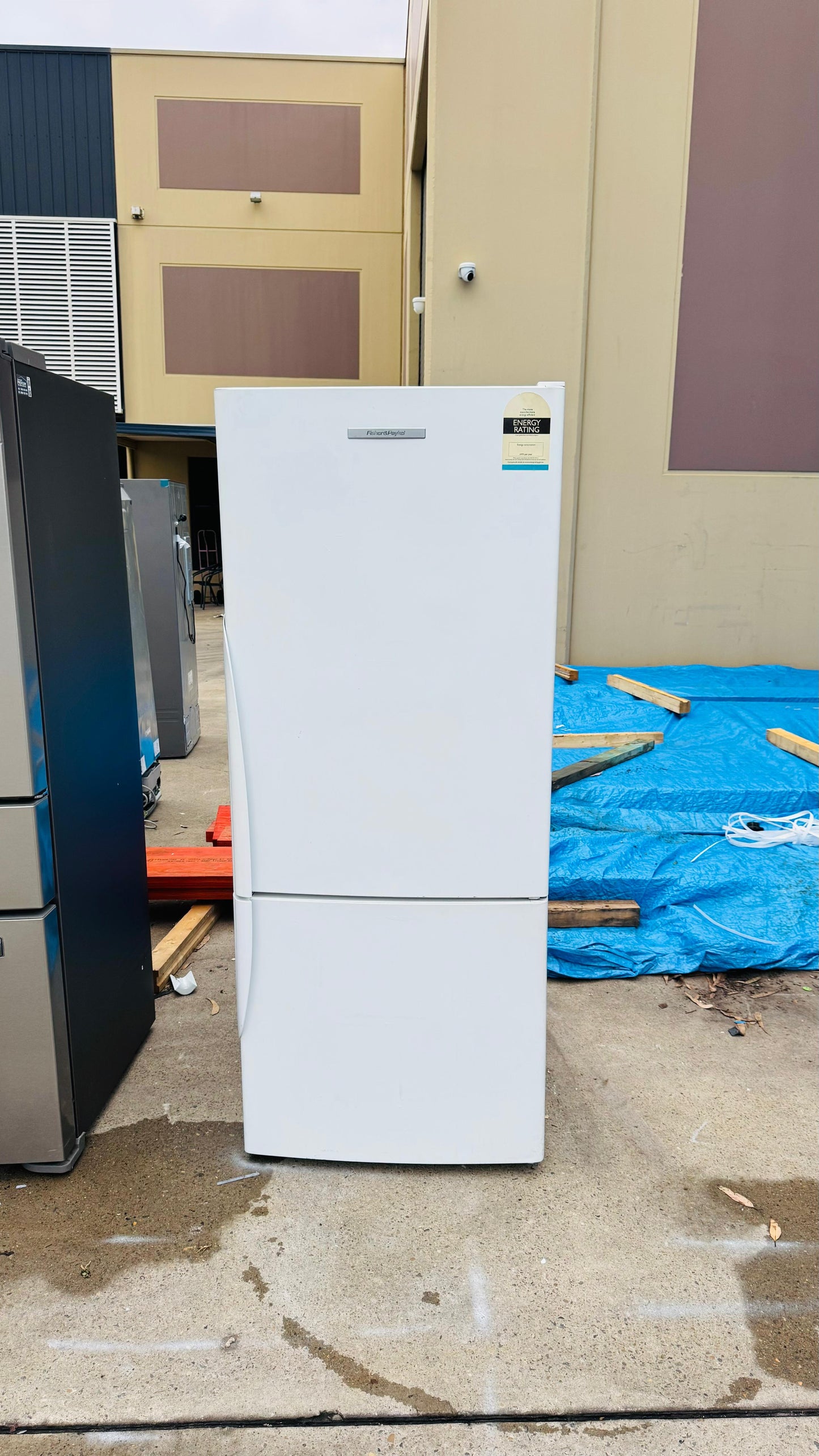 FISHER AND PAYKEL 442 LITRES FRIDGE FREEZER