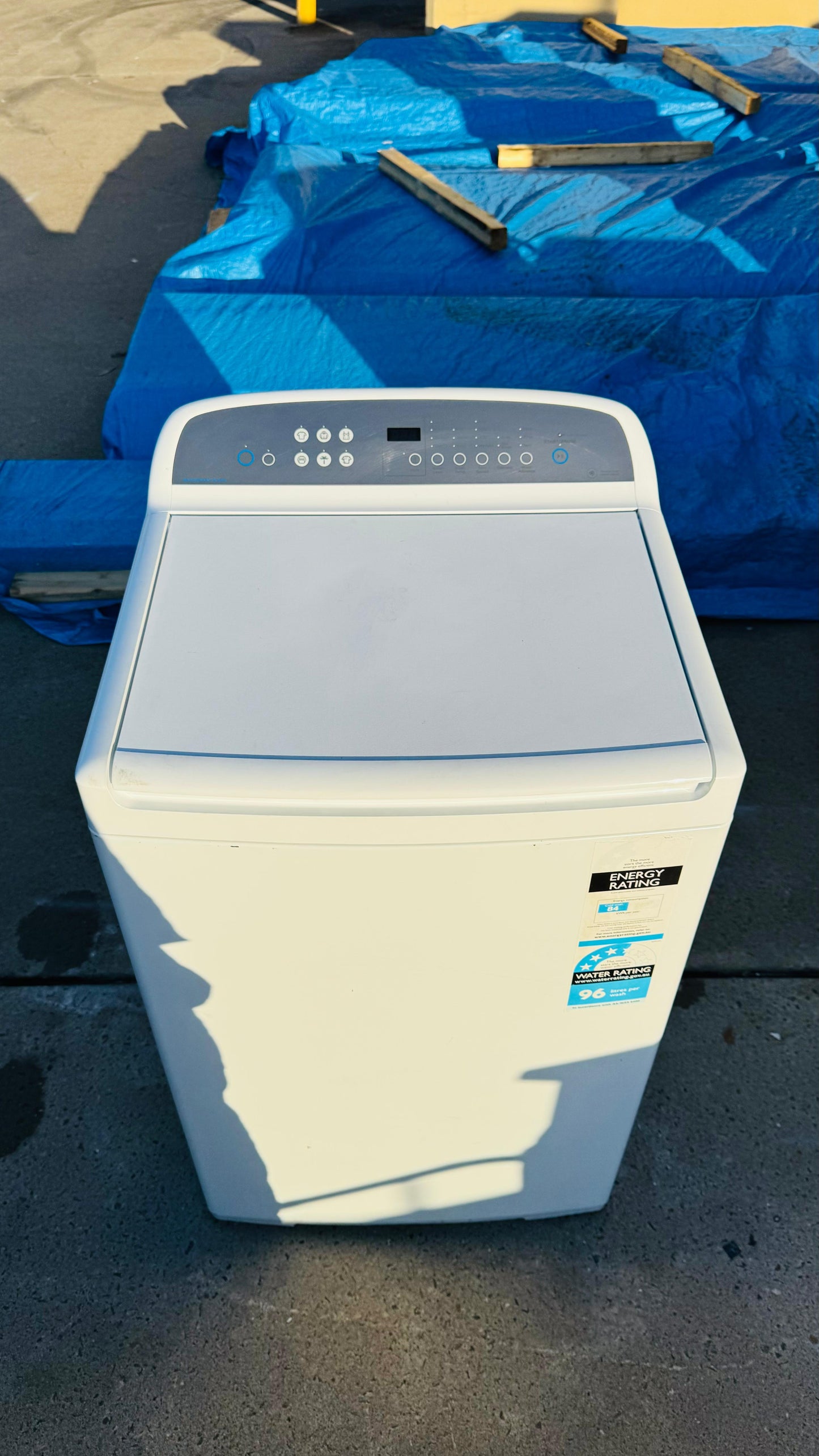 FISHER AND PAYKEL 8.5KGS TOP LOADER WASHING MACHINE