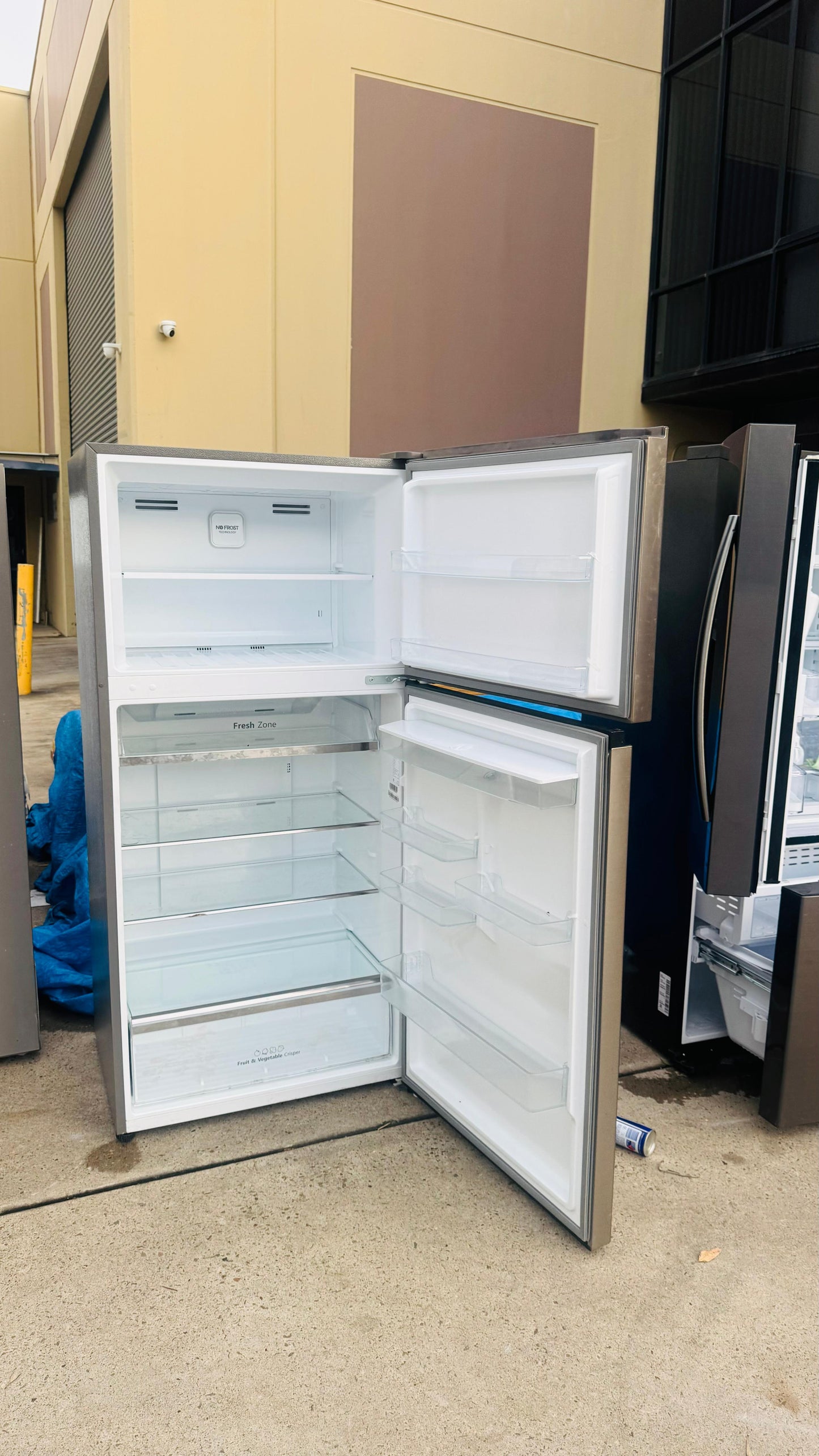 HISENSE 496 LITRES FRIDGE FREEZER