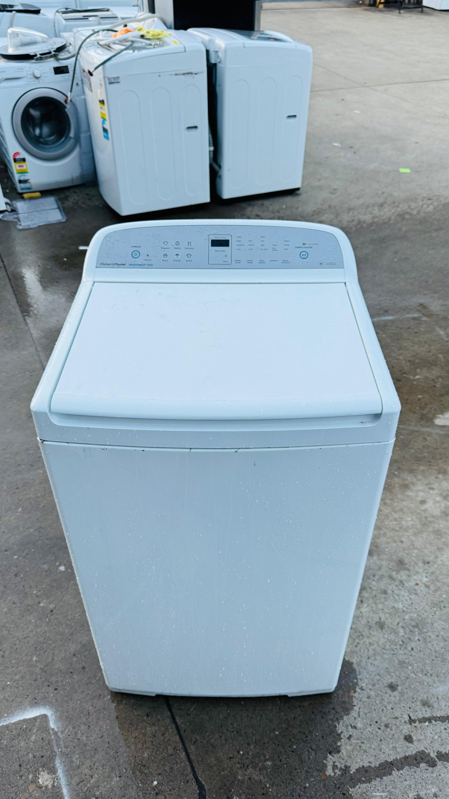FISHER AND PAYKEL 8KGS TOP LOADER WASHING MACHINE