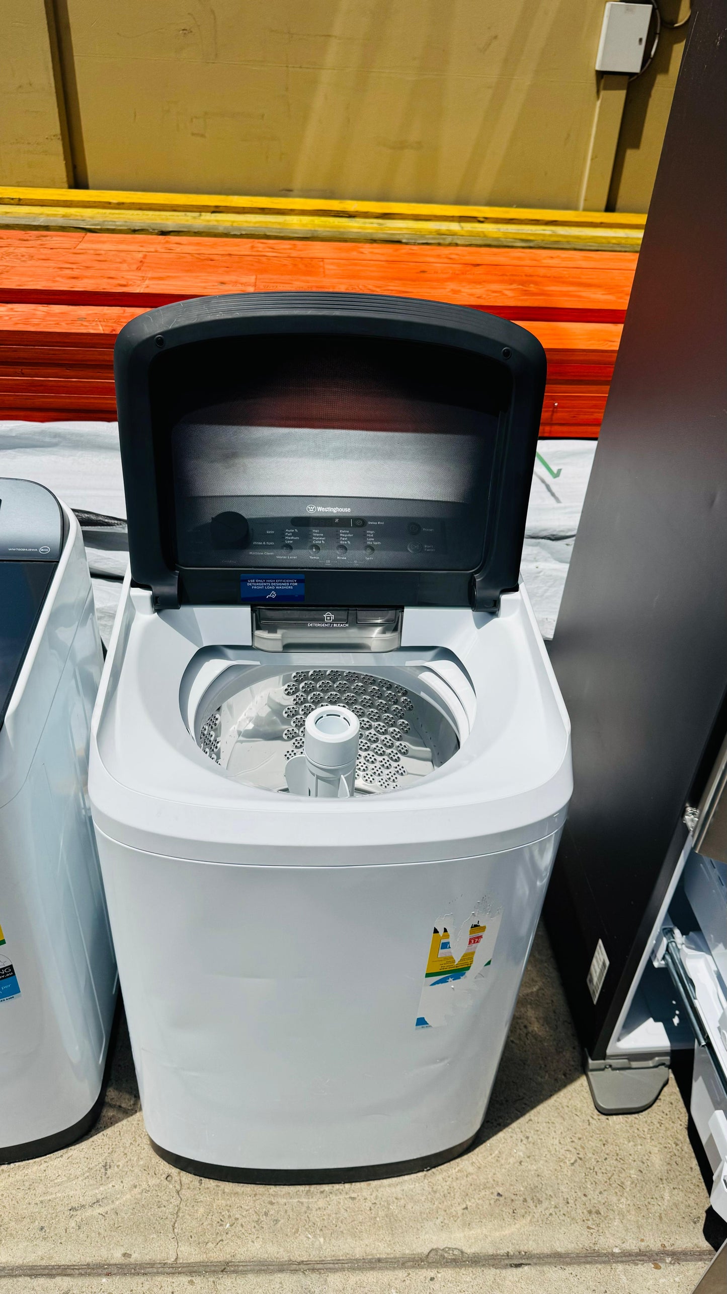 WESTINGHOUSE 6KGS TOP LOADER WASHING MACHINE