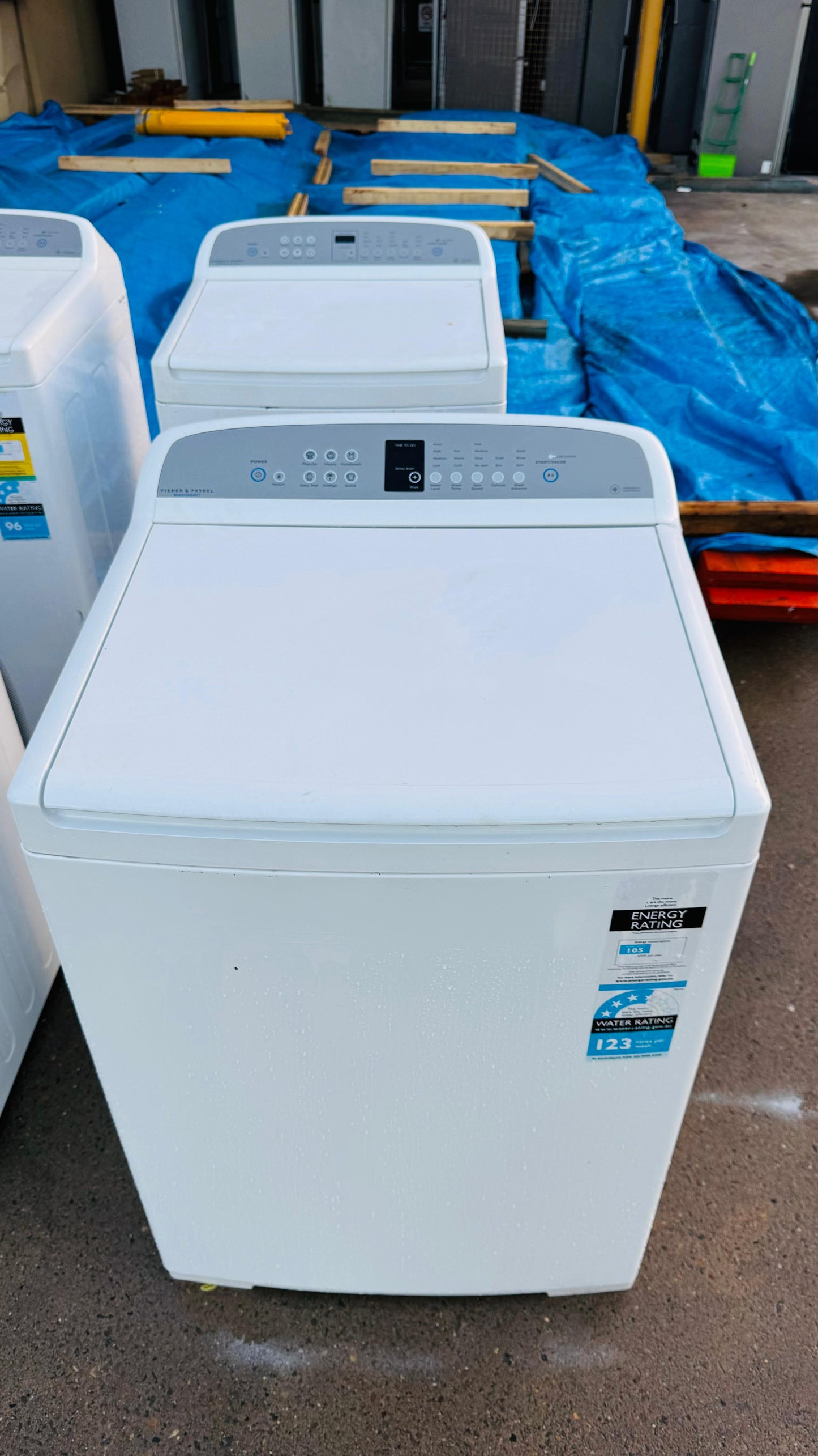 FISHER AND PAYKEL 10KGS TOP LOADER WASHING MACHINE