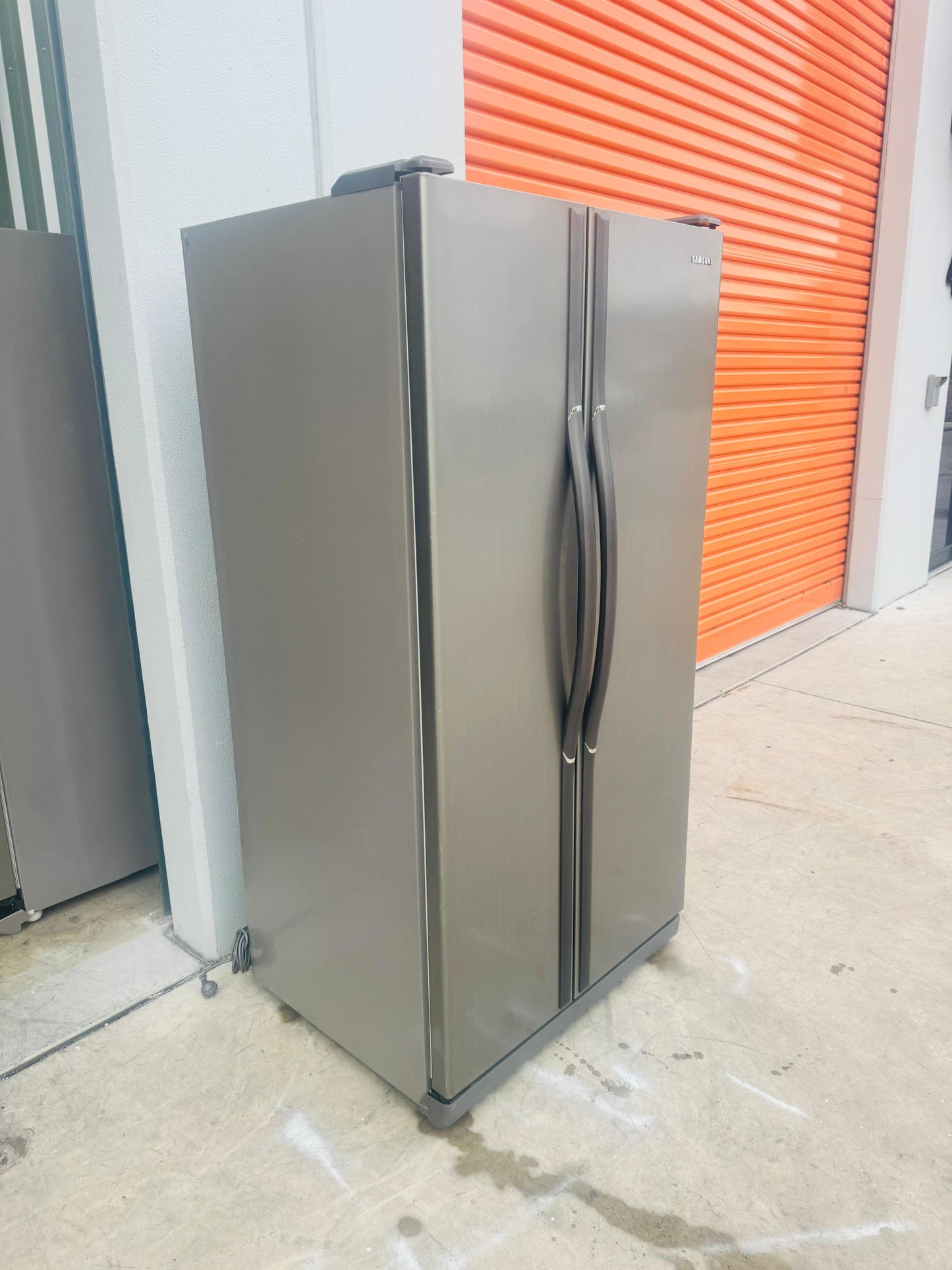 SAMSUNG 535 LITRES SIDE BY SIDE DOOR FRIDGE FREEZER