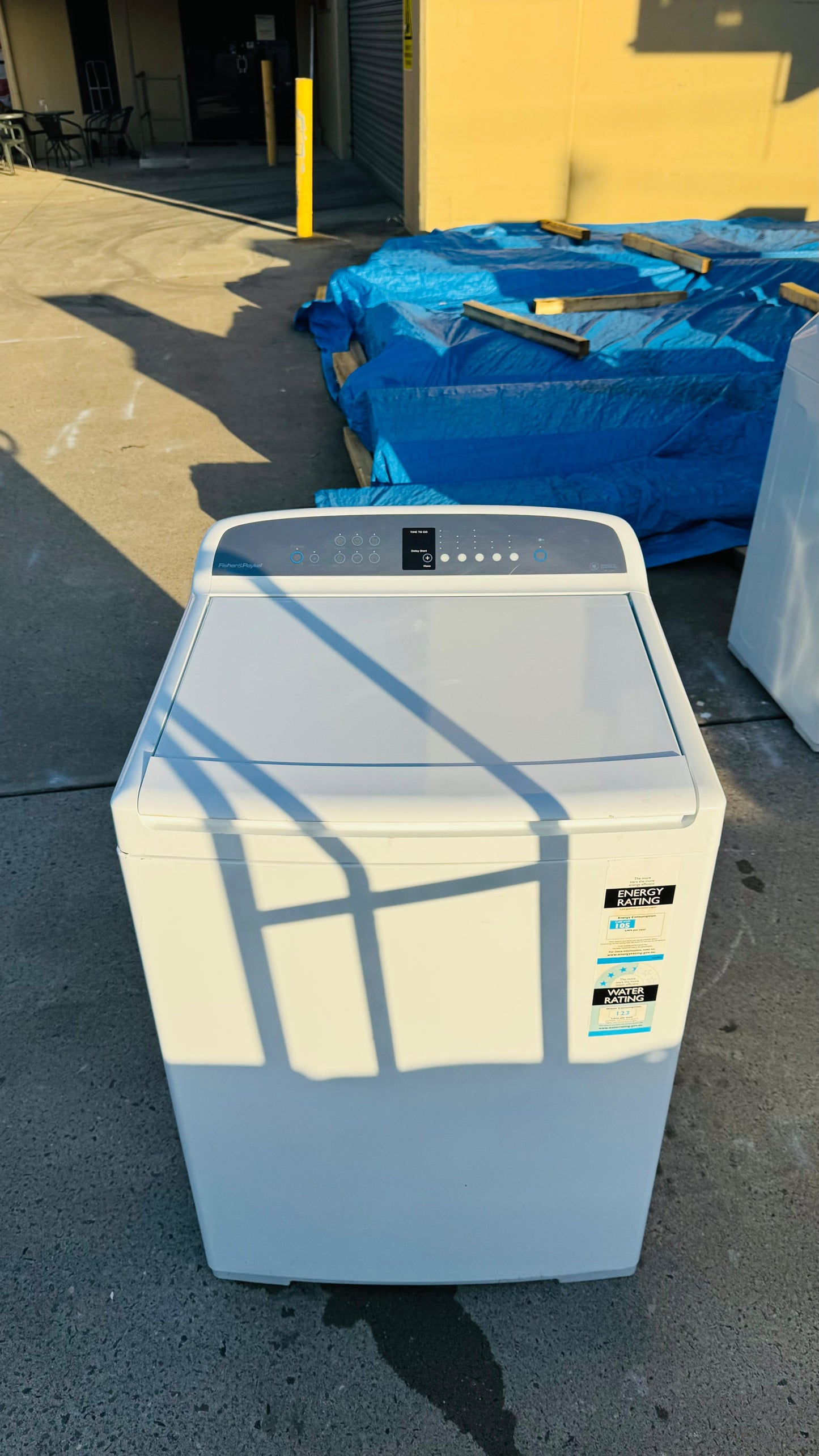 FISHER AND PAYKEL 10KGS TOP LOADER WASHING MACHINE