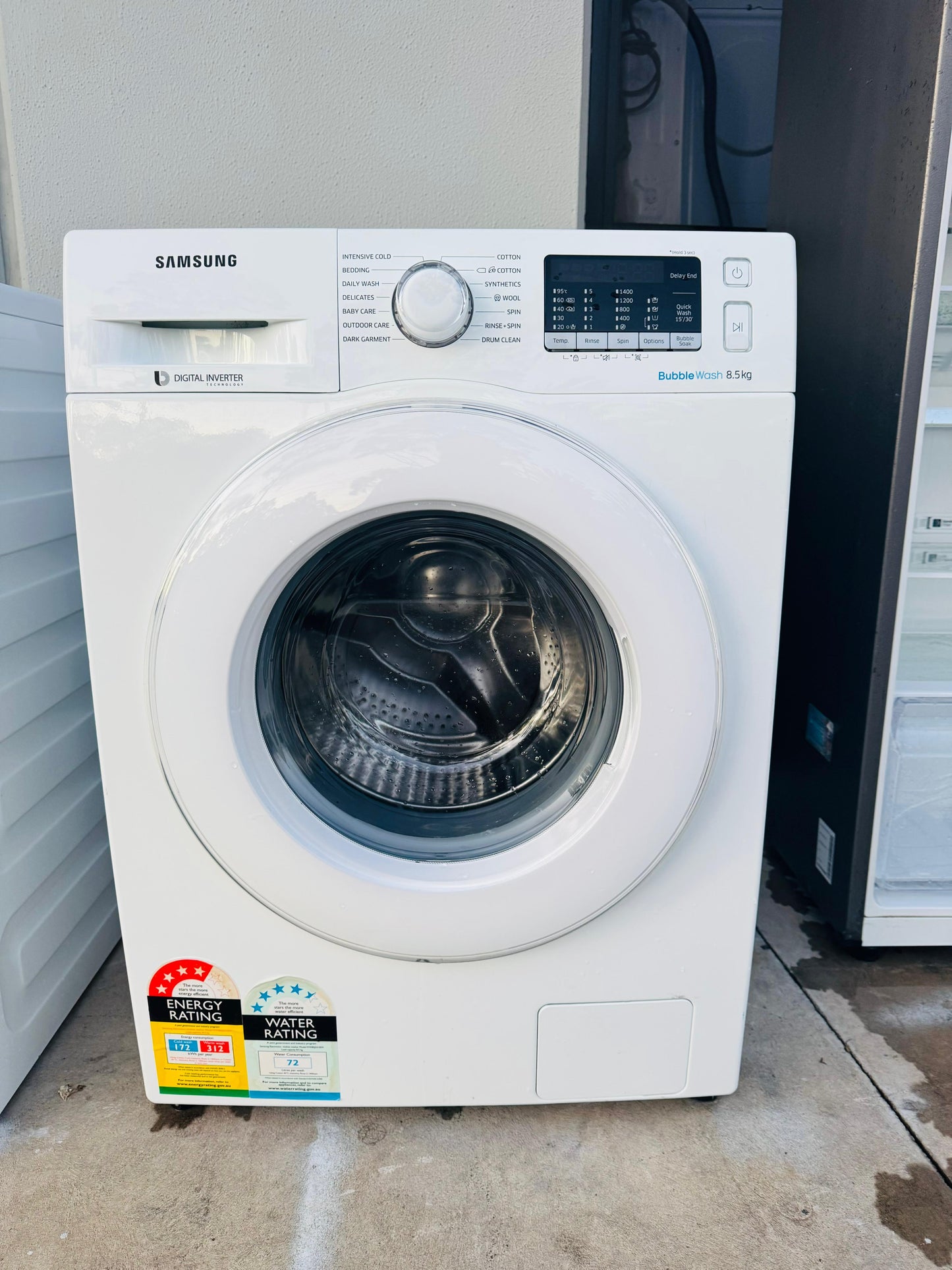 SAMSUNG 8.5 KGS FRONT LOADER WASHING MACHINE