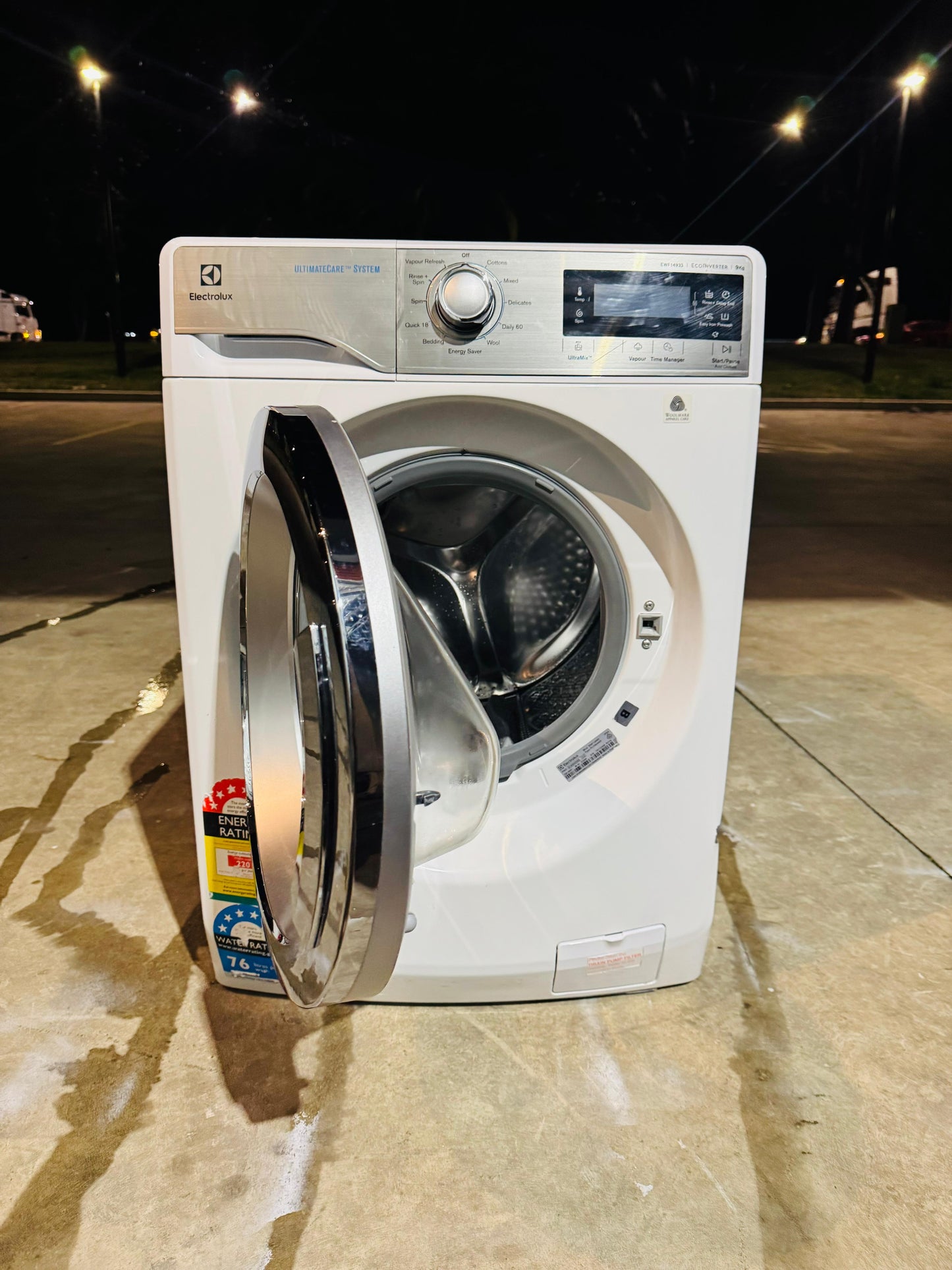 ELECTROLUX 9 KGS FRONT LOADER WASHING MACHINE