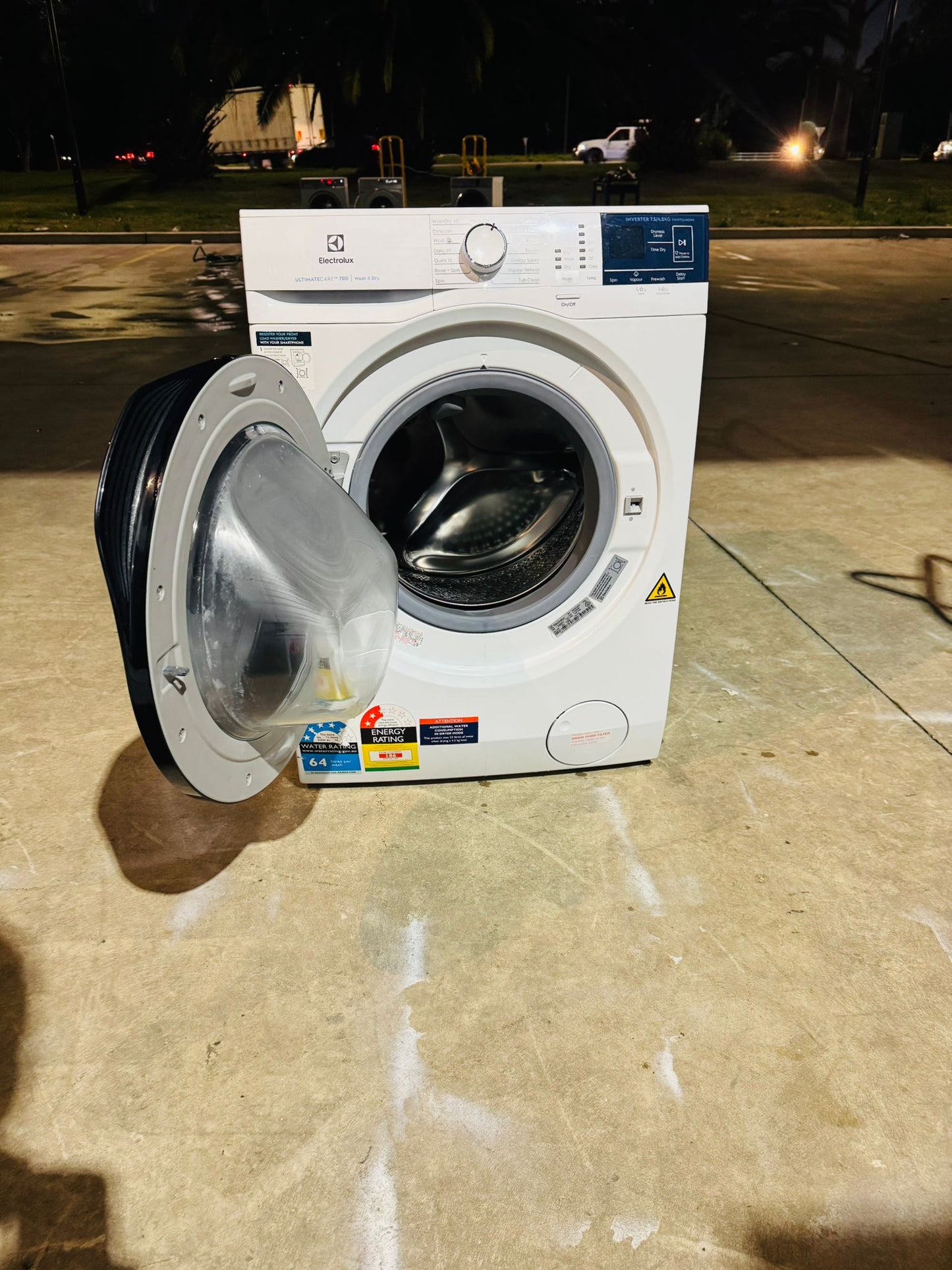 ELECTROLUX 7.5 KGS FRONT LOADER WASHING MACHINE