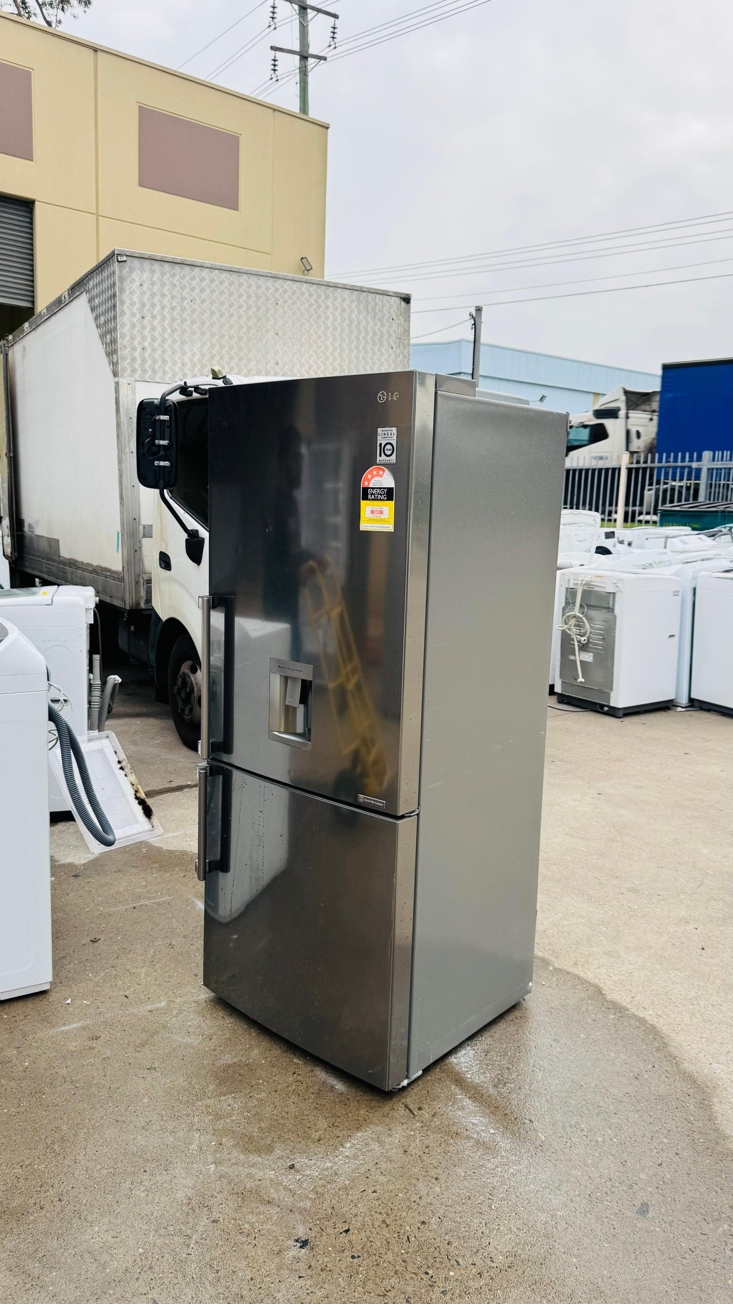 LG 450 LITRES FRIDGE FREEZER