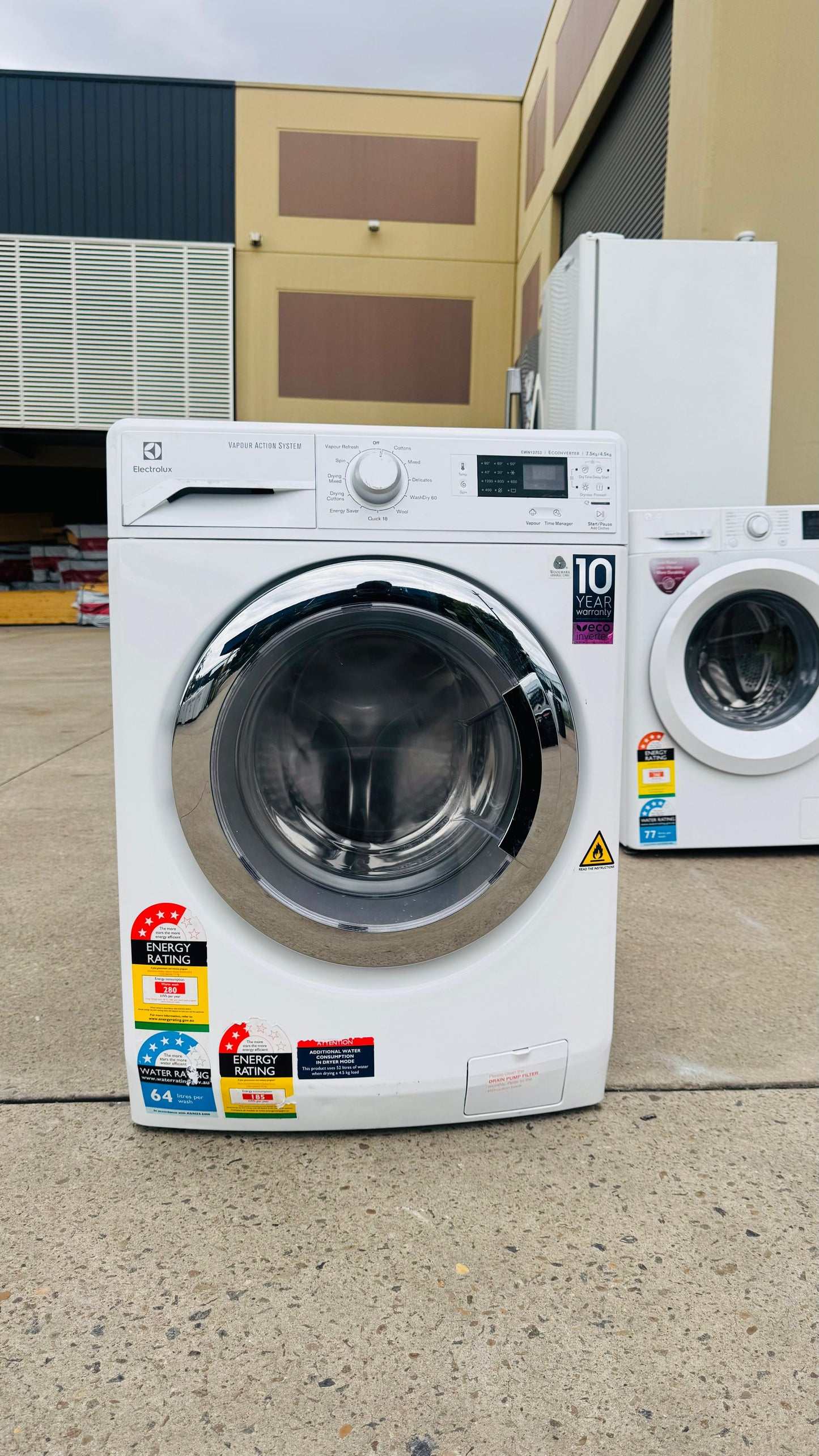 ELECTROLUX 7.5KGS FRONT LOADER WASHING MACHINE