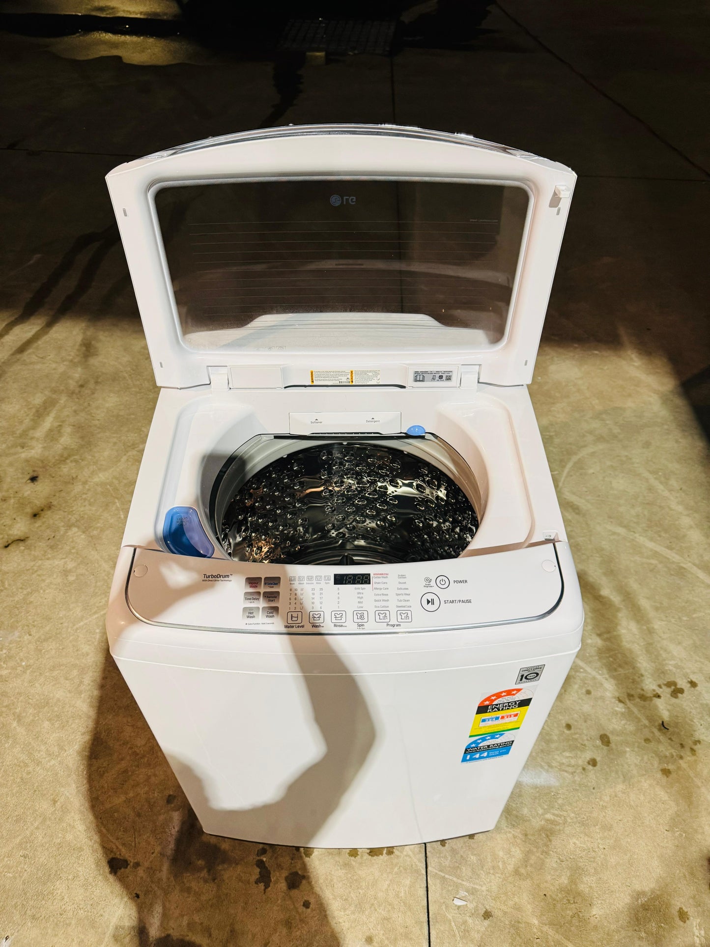 LG 14KGS TOP LOADER WASHING MACHINE