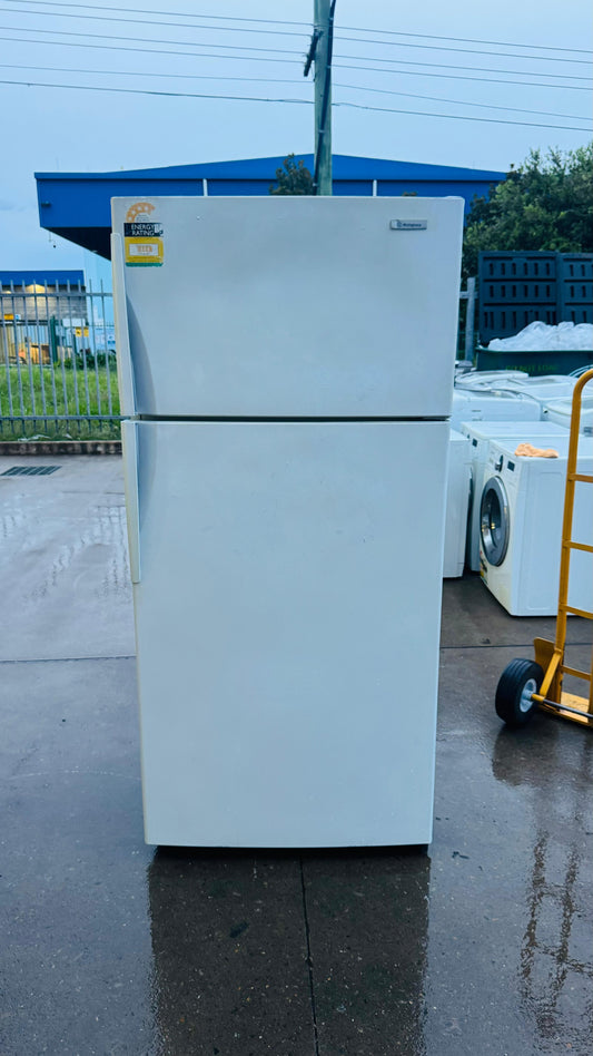 WESTINGHOUSE 520 LITRES FRIDGE FREEZER