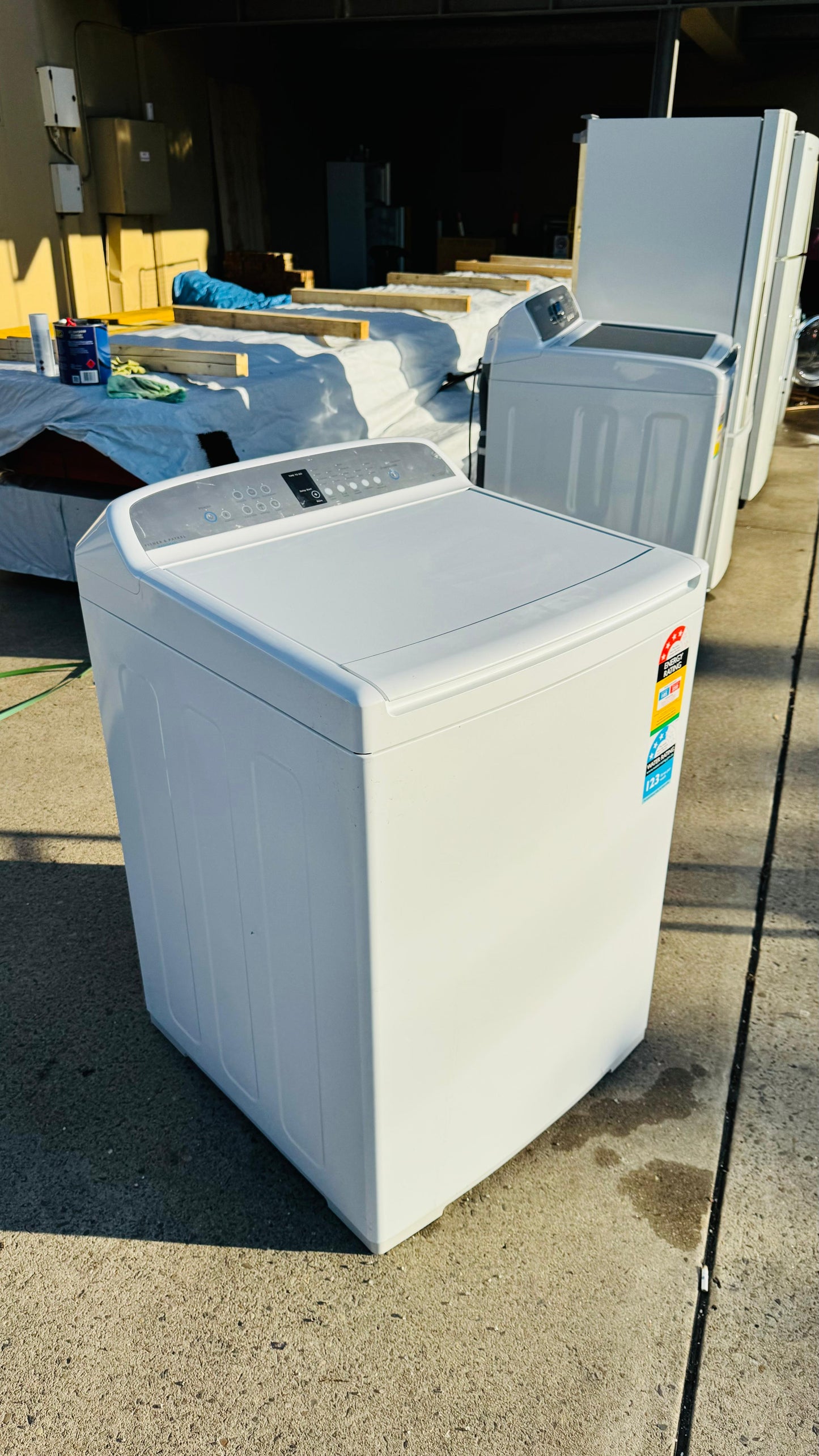 FISHER AND PAYKEL 10KGS TOP LOADER WASHING MACHINE