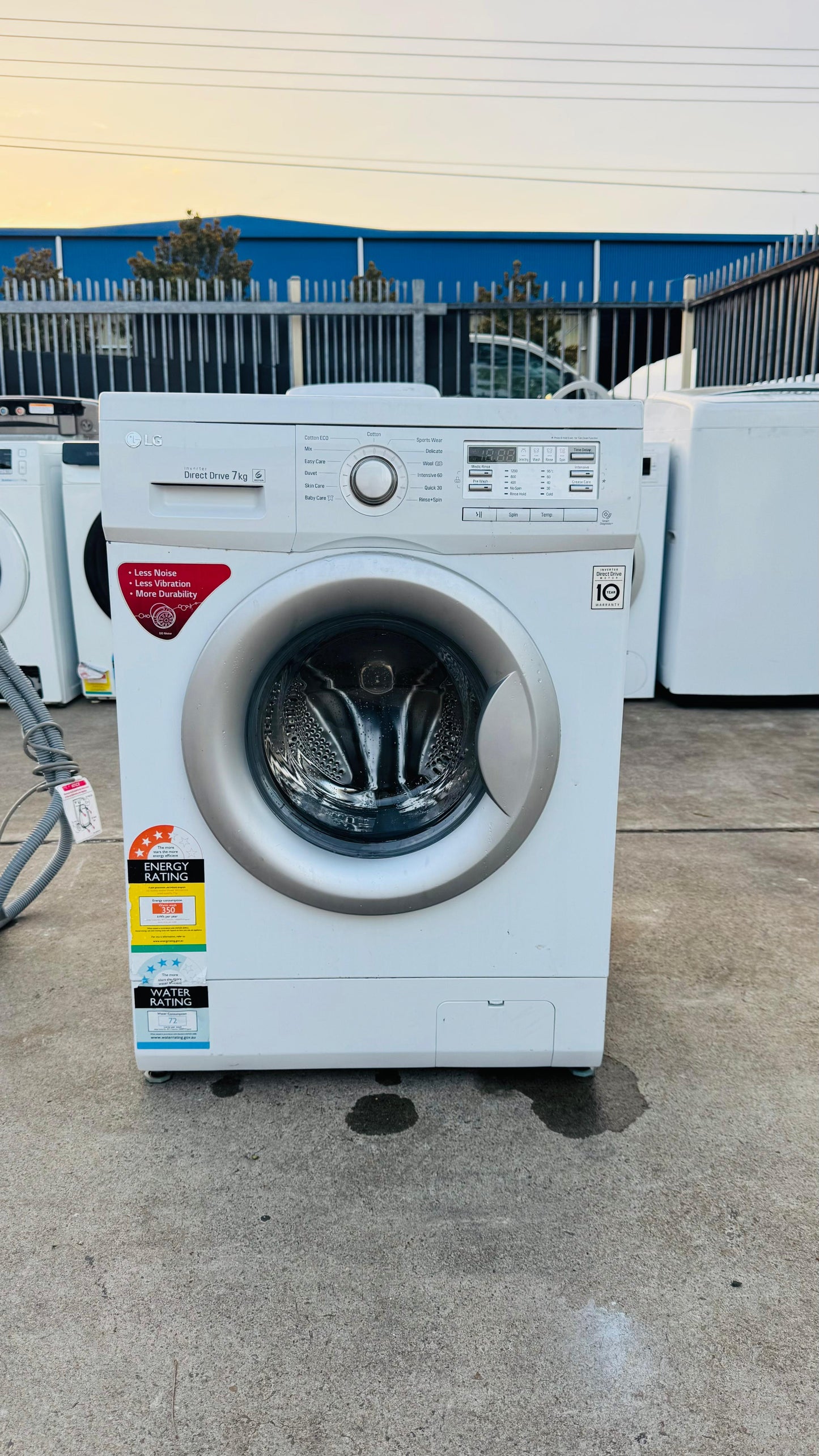 LG 7KGS FRONT LOADER WASHING MACHINE