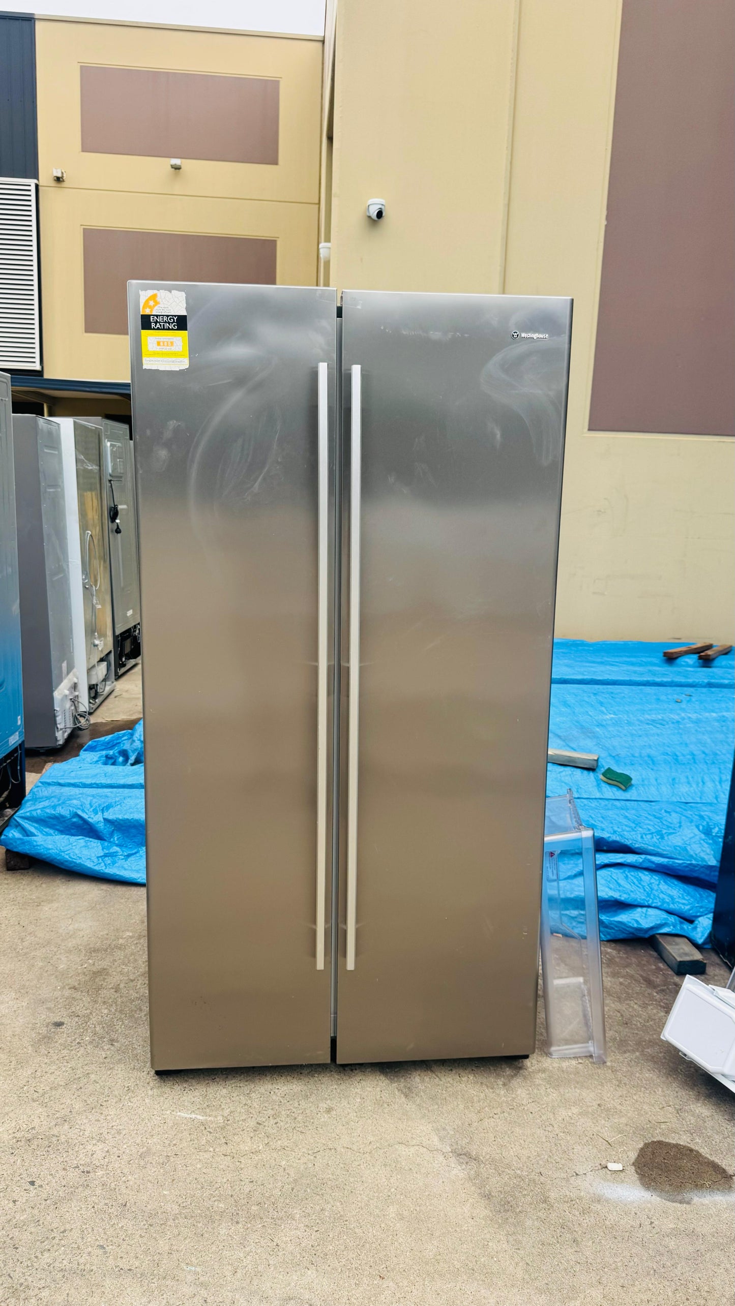 WESTINGHOUSE SIDE BY SIDE 700 LITRES FRIDGE FREEZER